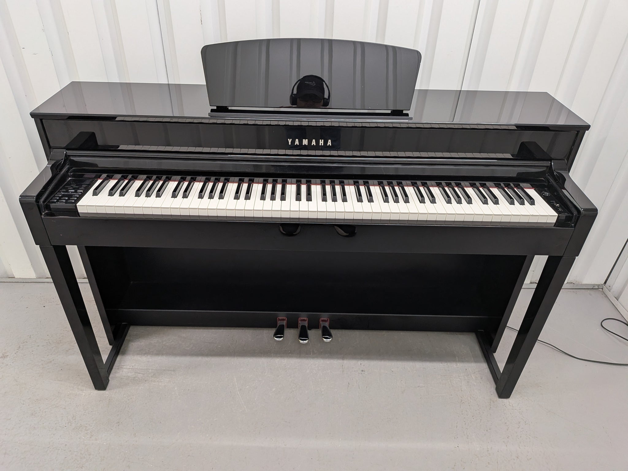 Yamaha CLP535 PE (Polished Ebony)