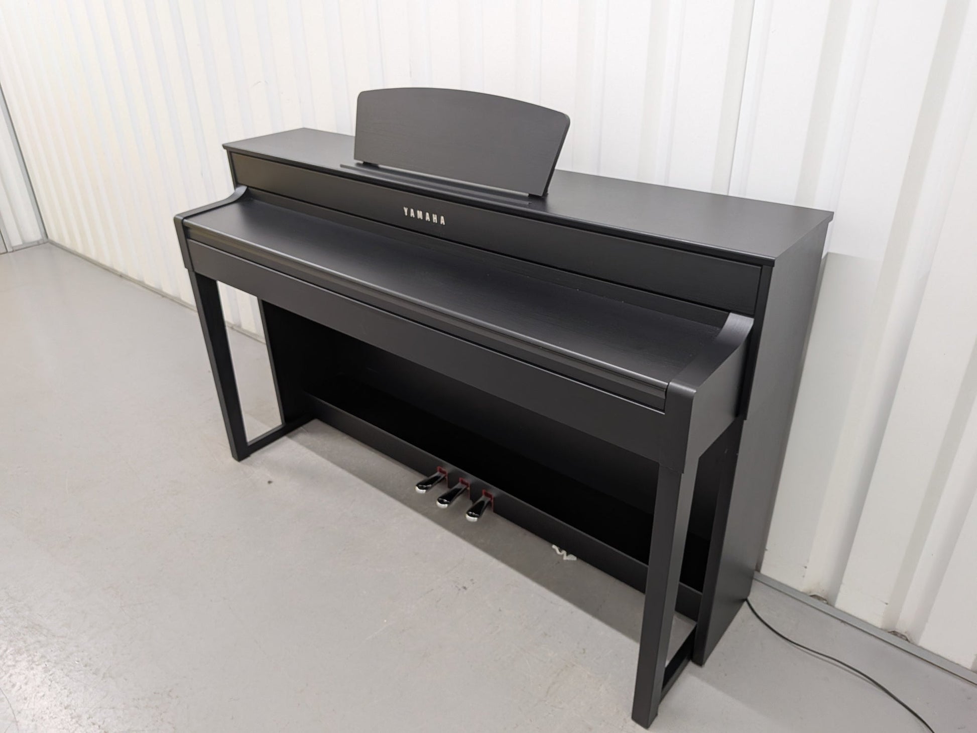 Yamaha CLP535 Satin Black