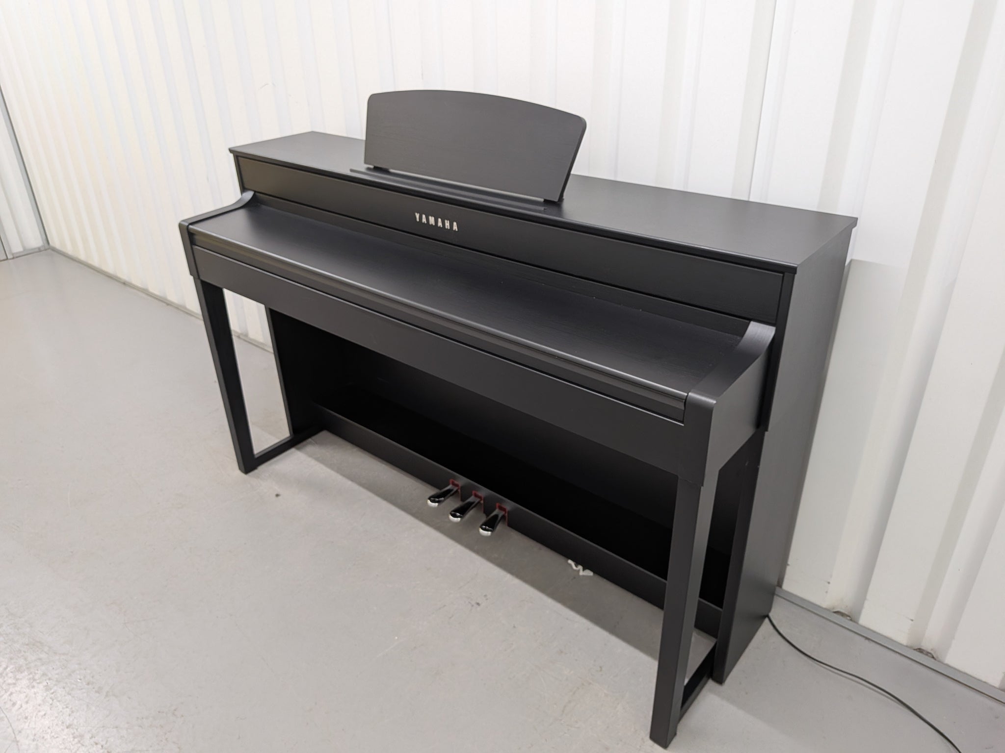 Yamaha CLP535 Satin Black