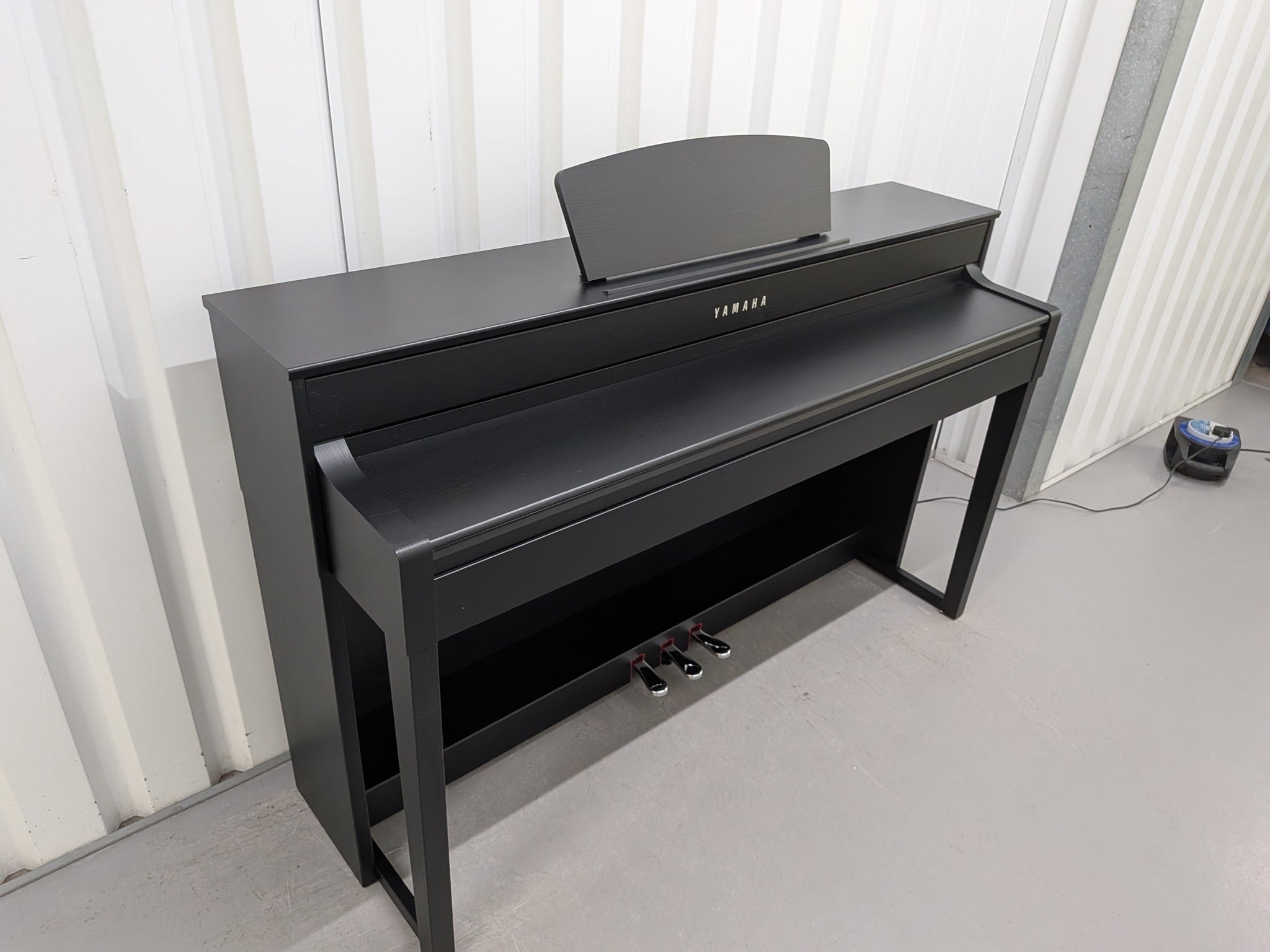 Yamaha CLP535 Satin Black