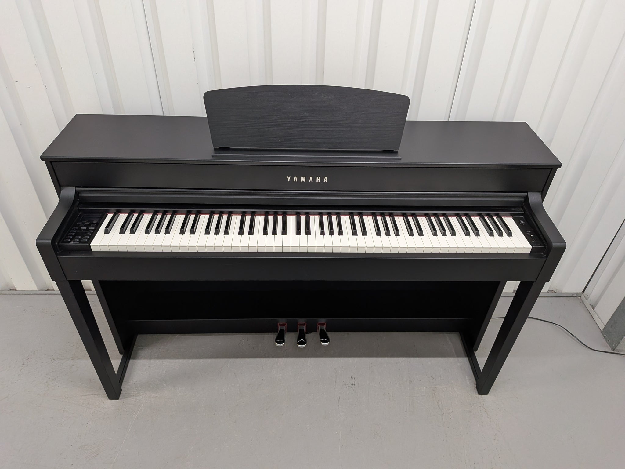 Yamaha CLP535 Satin Black