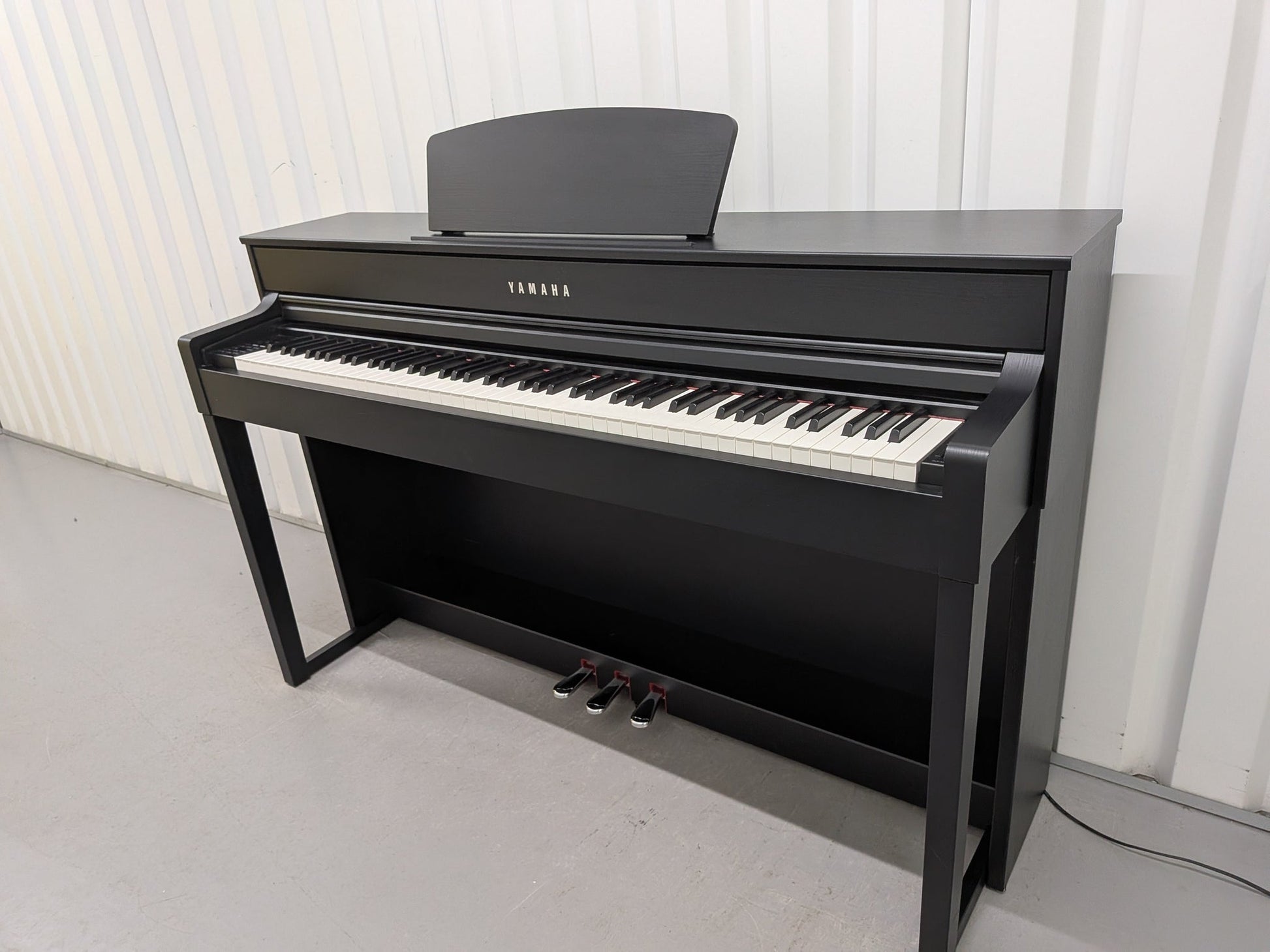 Yamaha CLP535 Satin Black