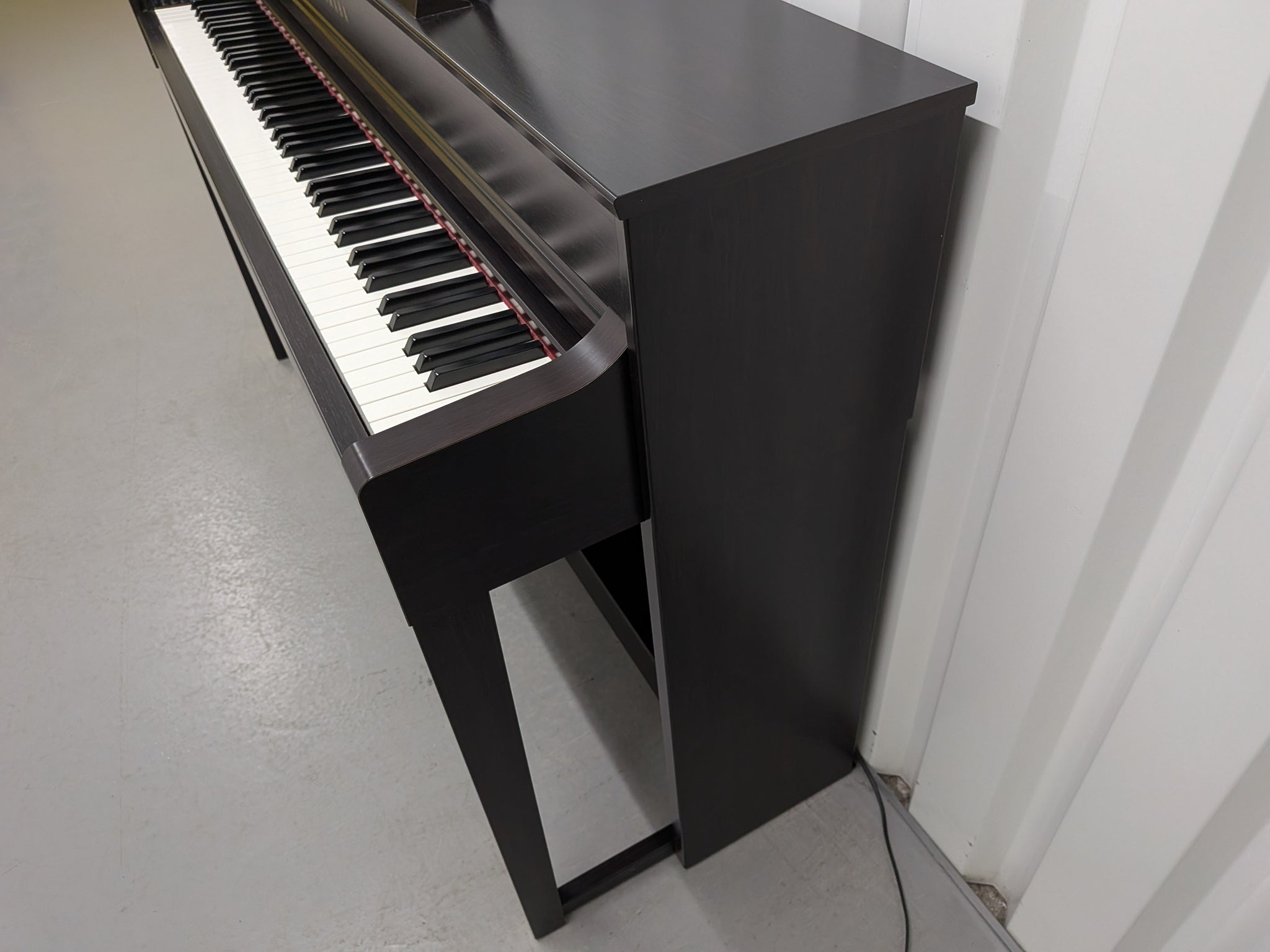Đàn Piano Điện Yamaha CLP575