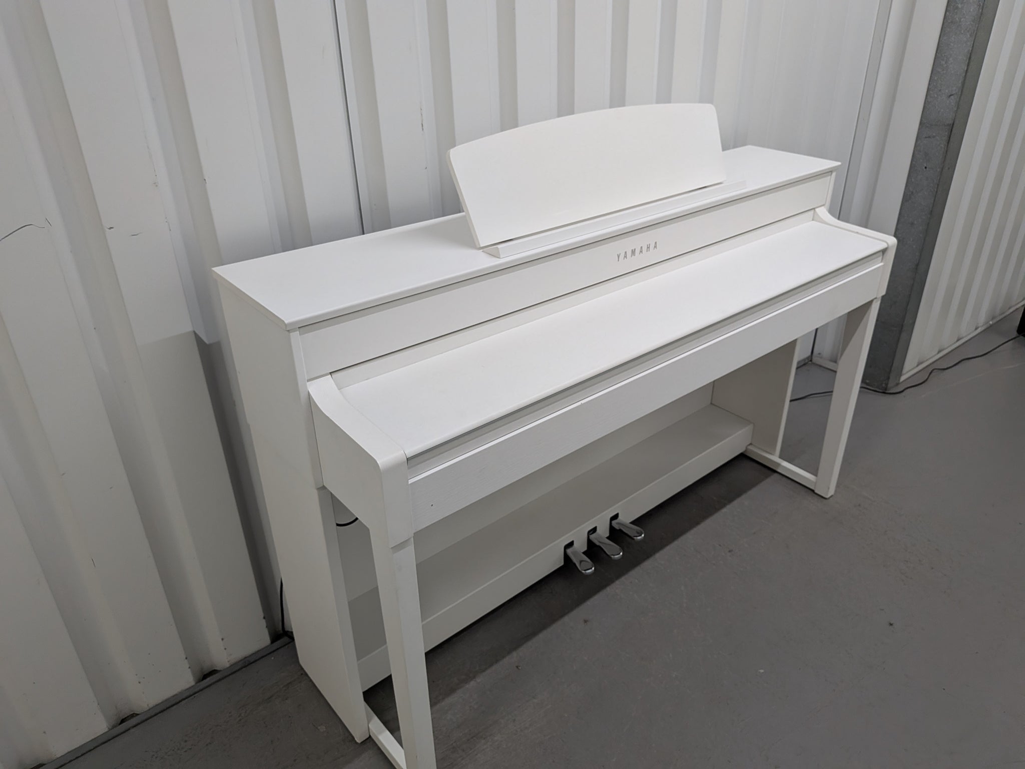 Đàn Piano Điện Yamaha CLP575