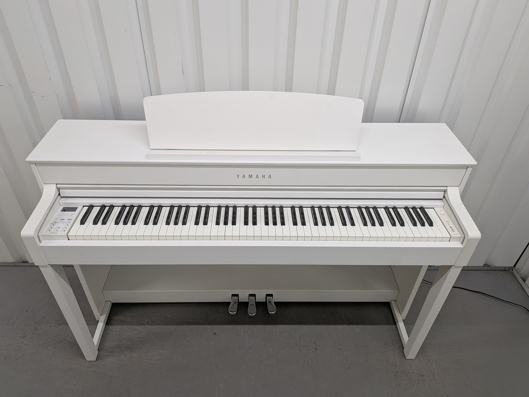 Đàn Piano Điện Yamaha CLP575