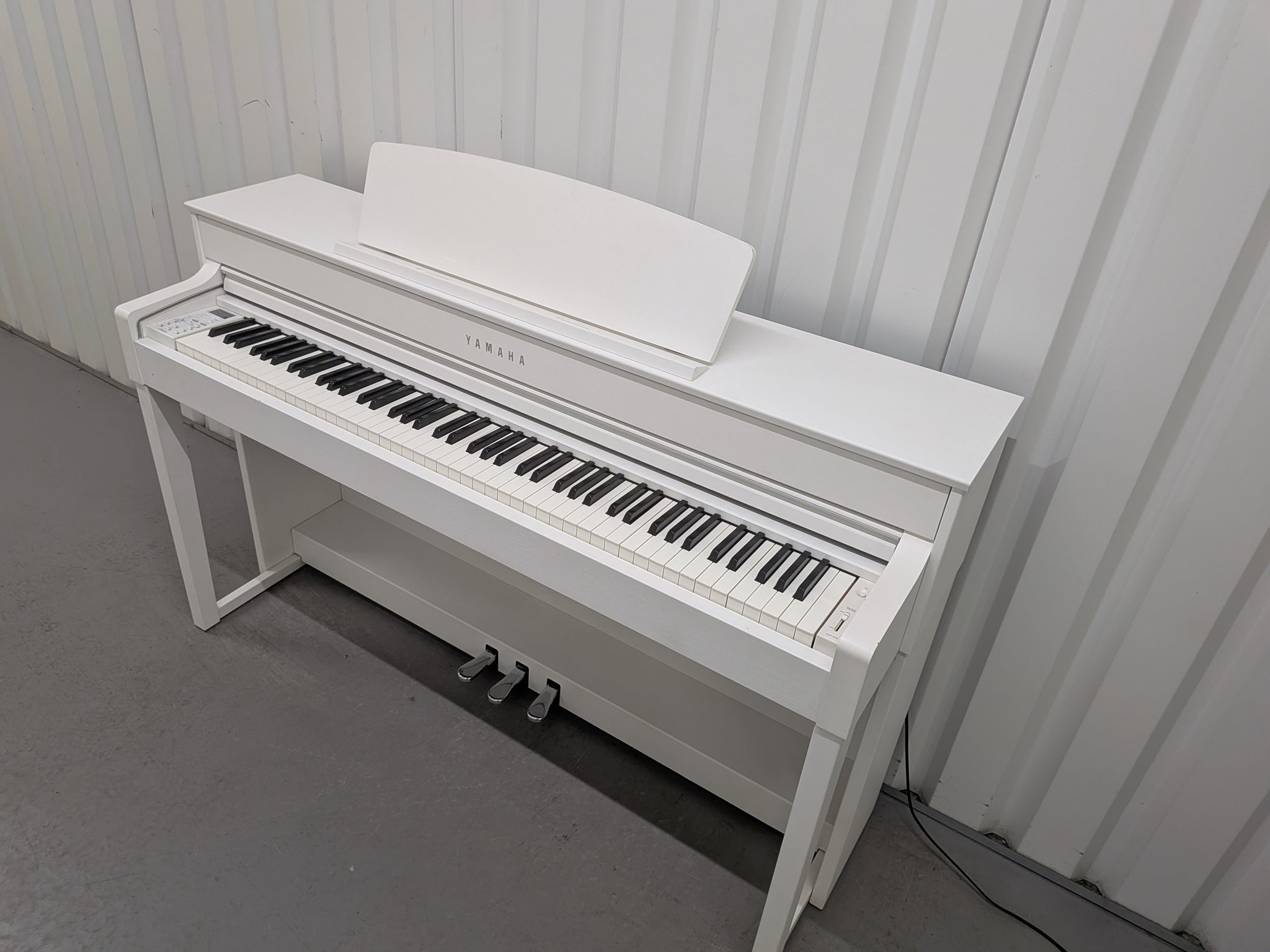 Đàn Piano Điện Yamaha CLP575
