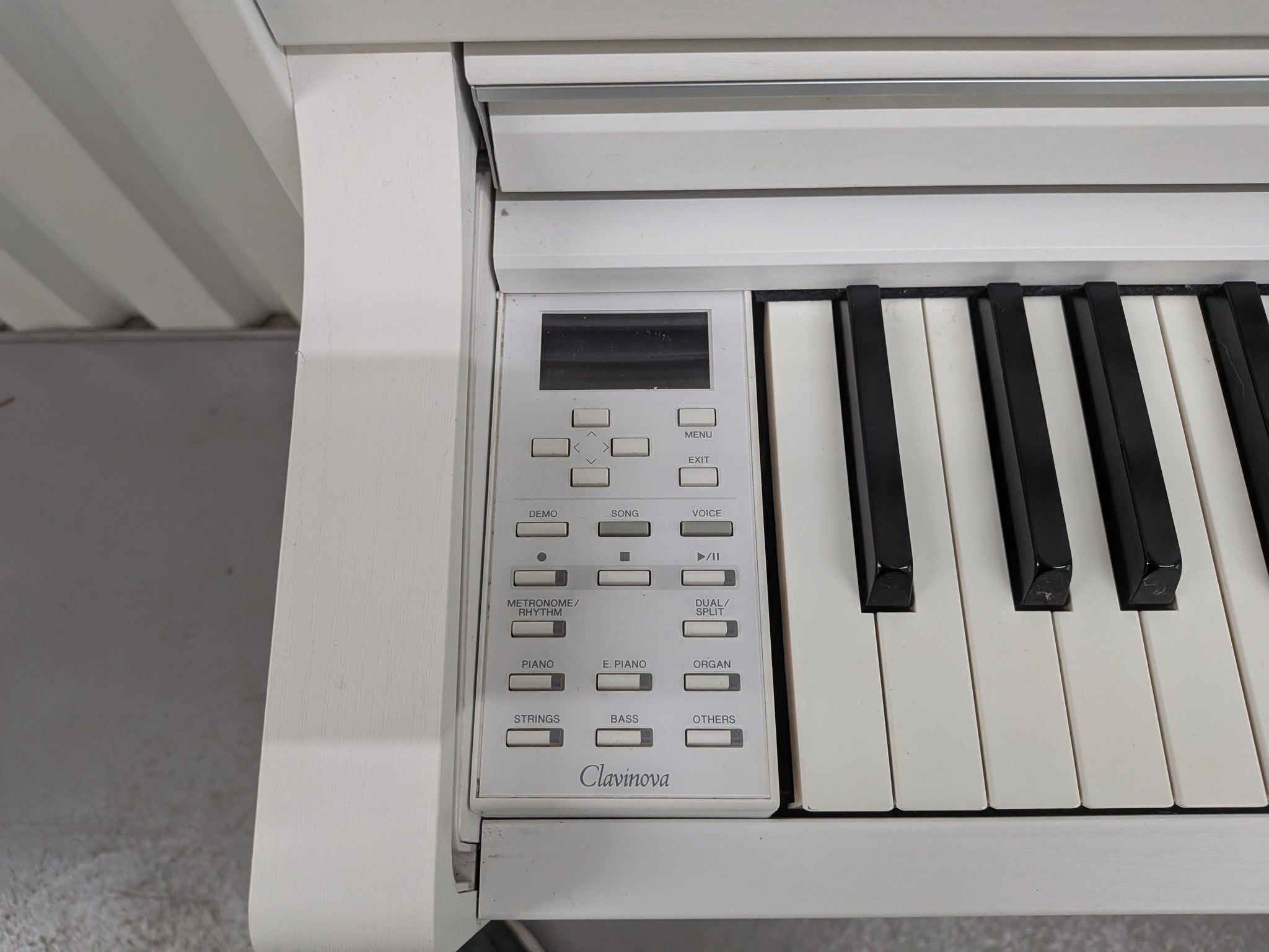 Đàn Piano Điện Yamaha CLP575
