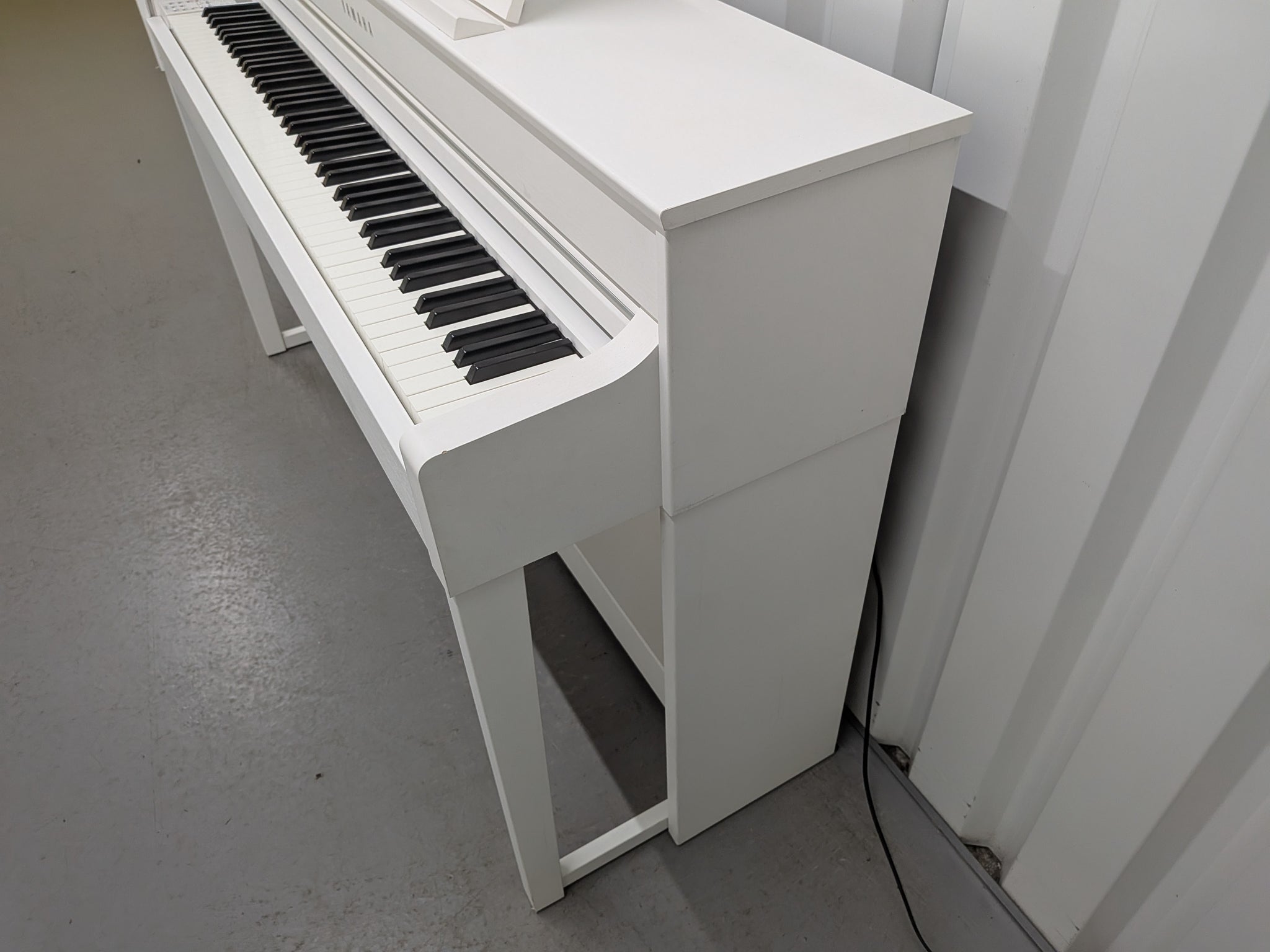 Đàn Piano Điện Yamaha CLP575