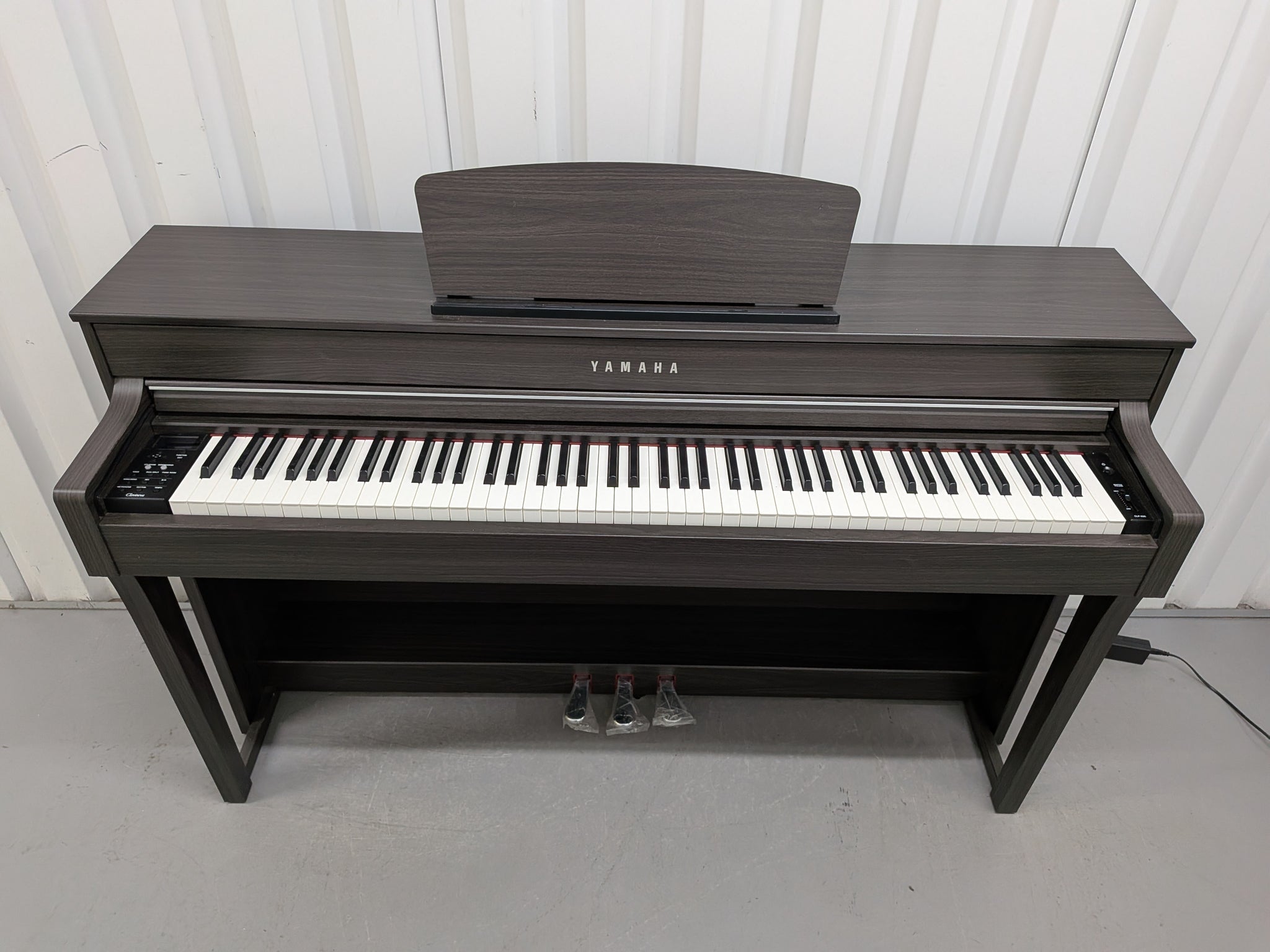 Đàn Piano Điện Yamaha CLP635