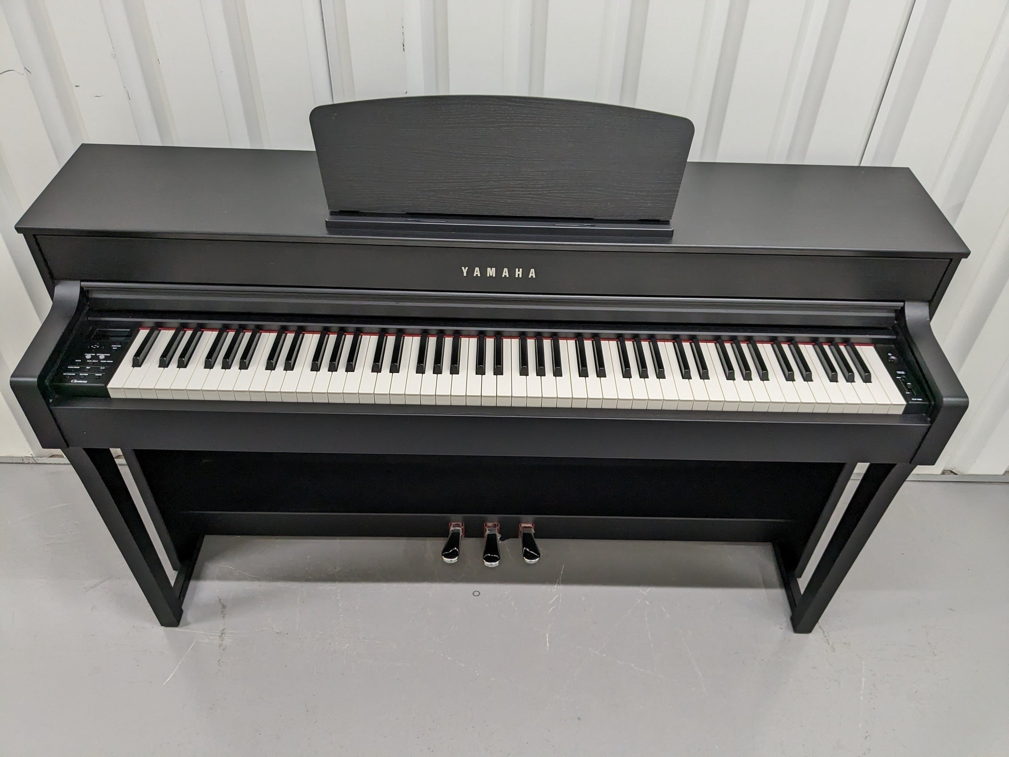 Đàn Piano Điện Yamaha CLP635