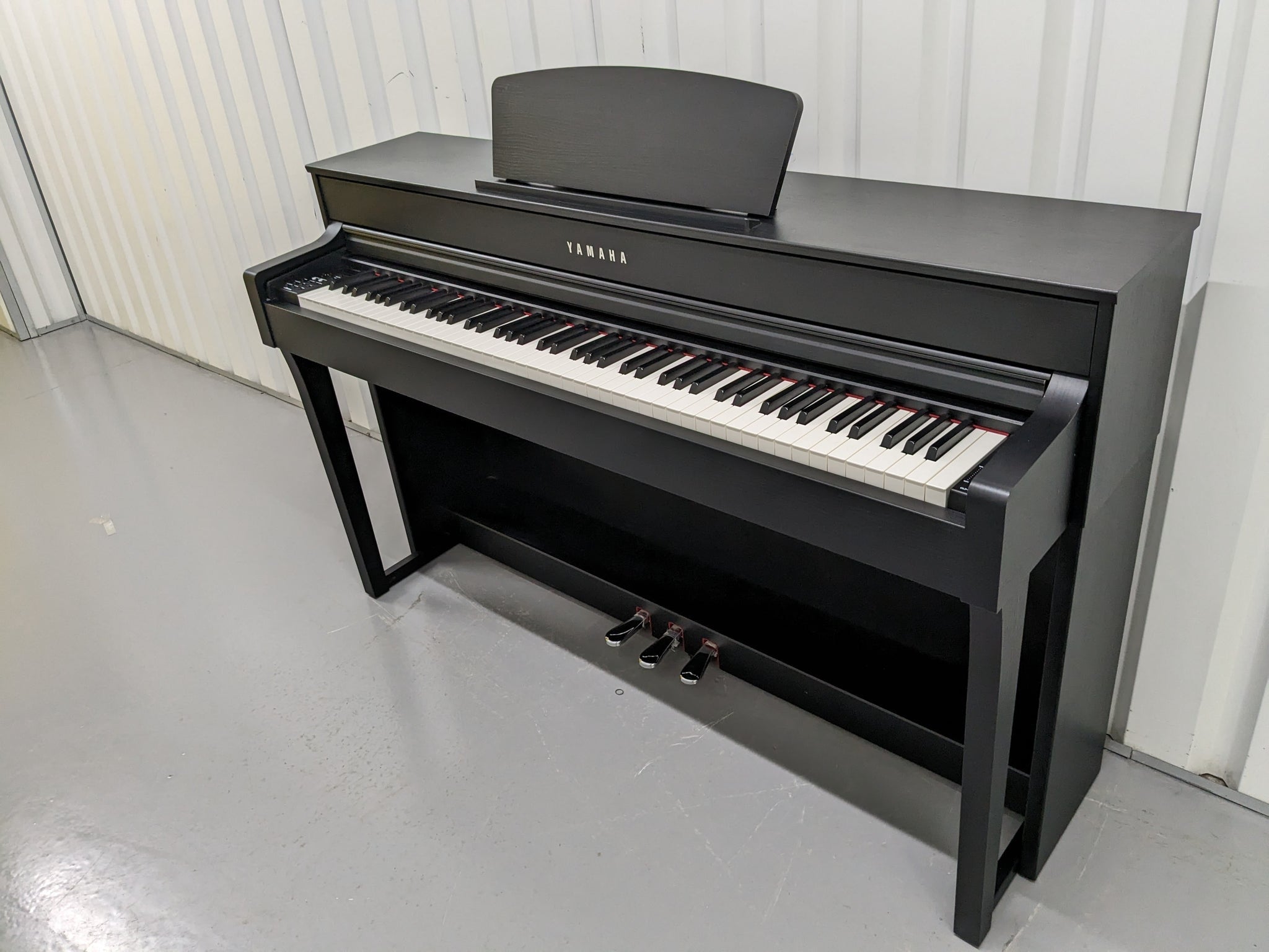 Đàn Piano Điện Yamaha CLP635