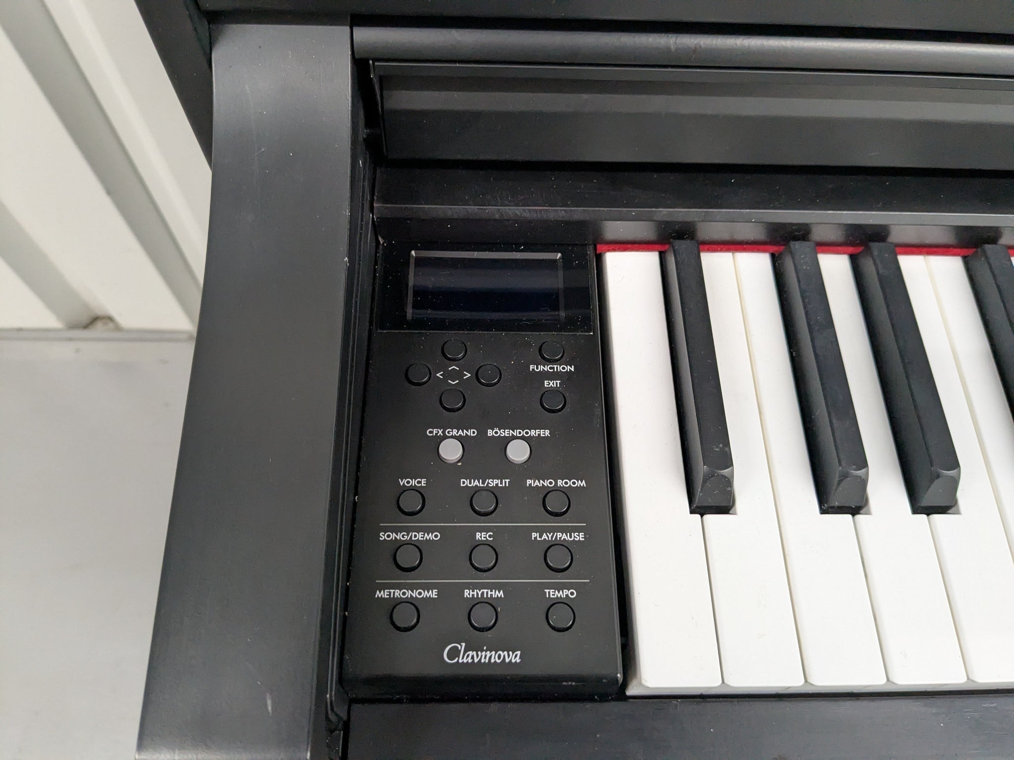 Đàn Piano Điện Yamaha CLP735