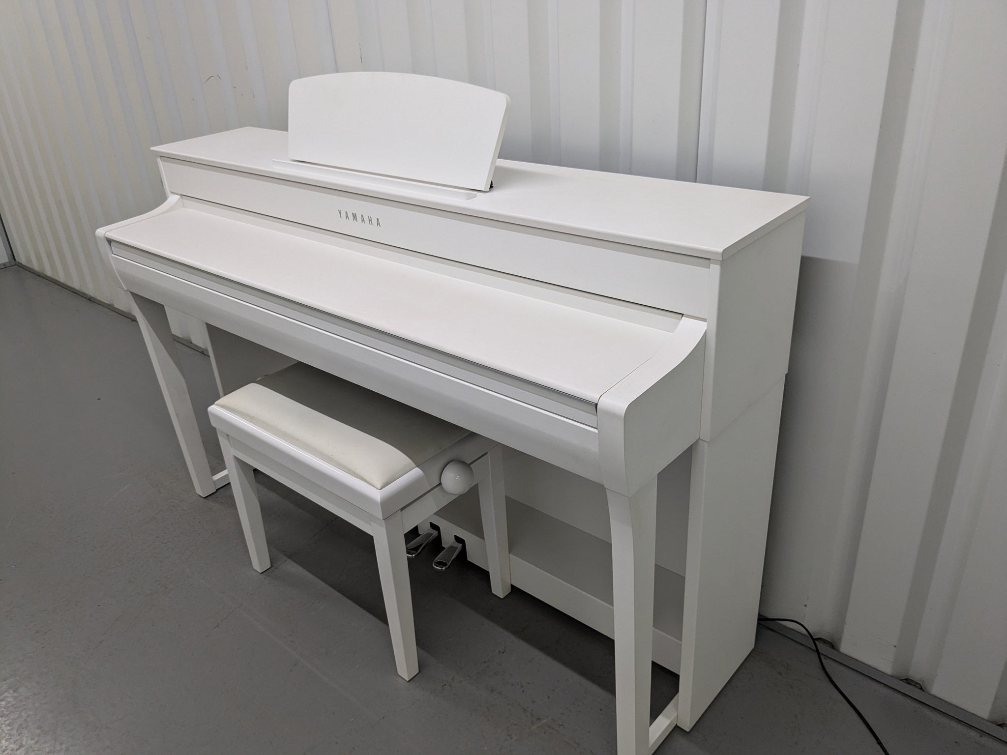 Đàn Piano Điện Yamaha CLP735