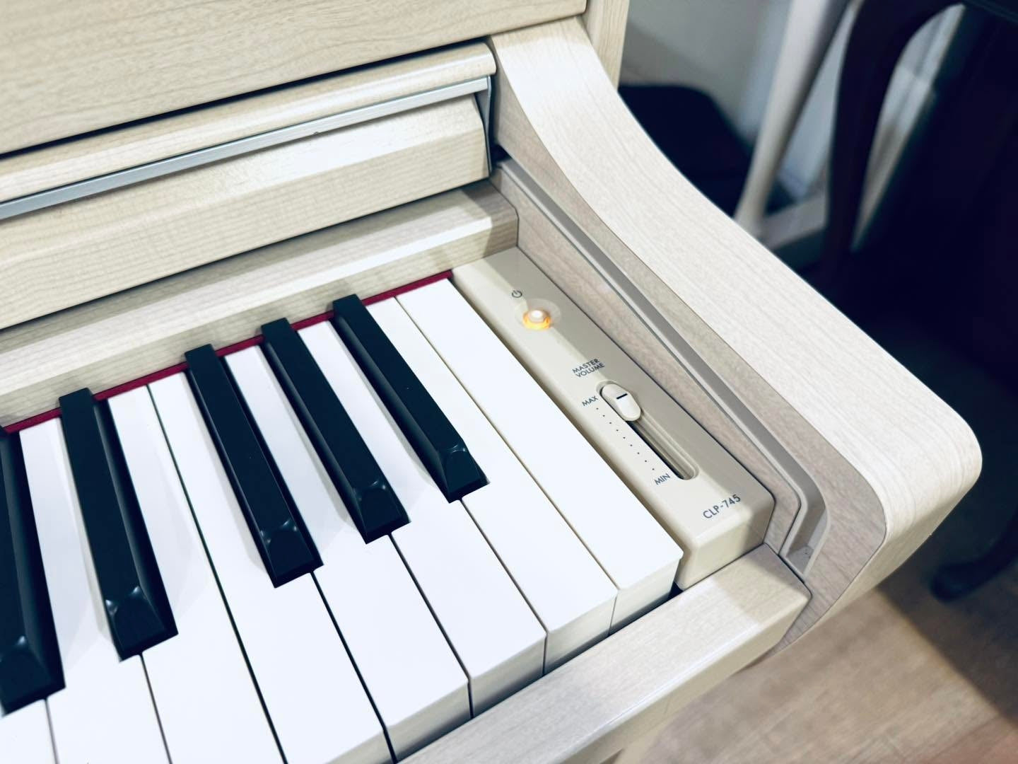 Đàn Piano Điện Yamaha CLP745