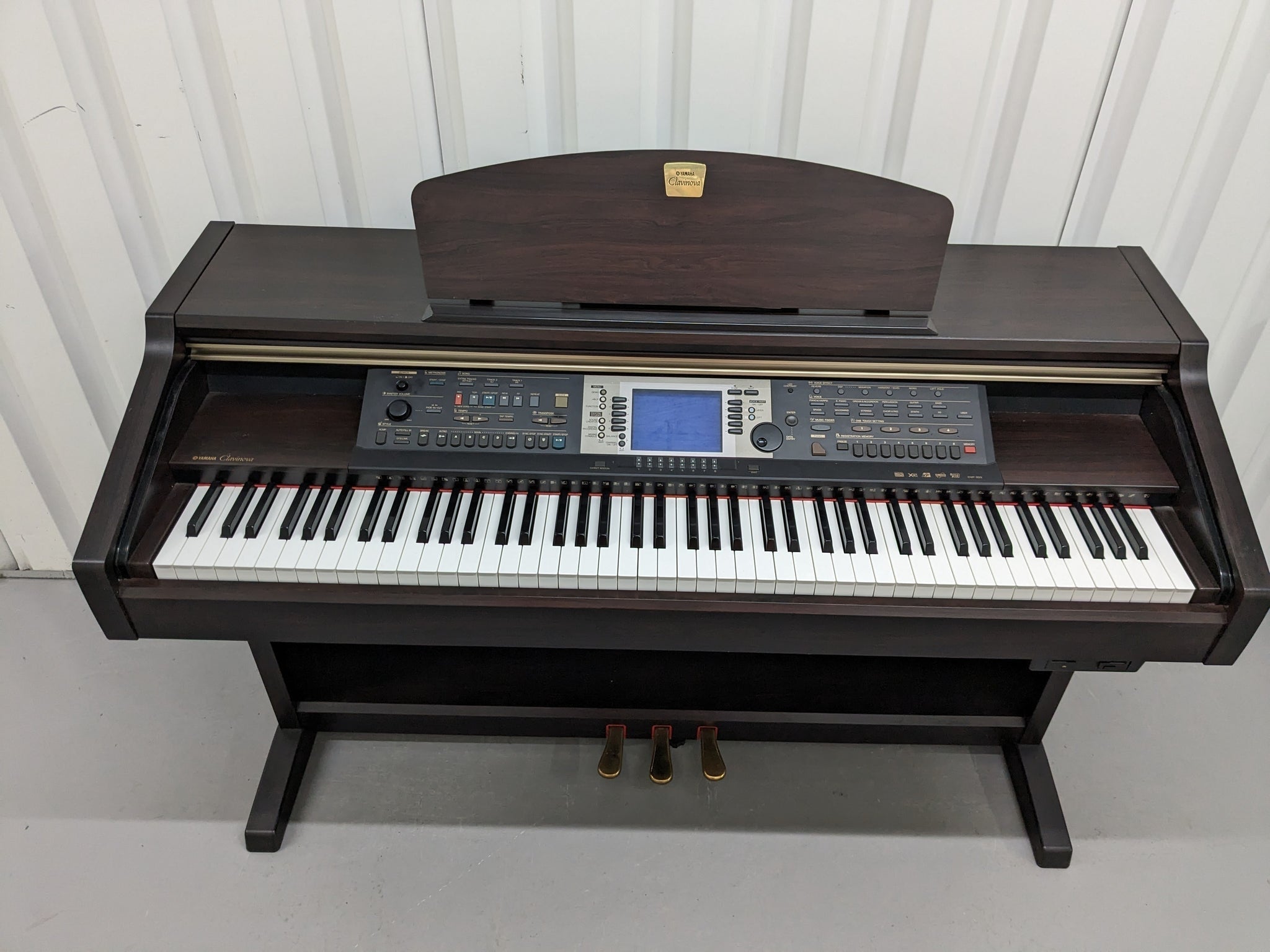 Đàn Piano Điện Yamaha CVP203