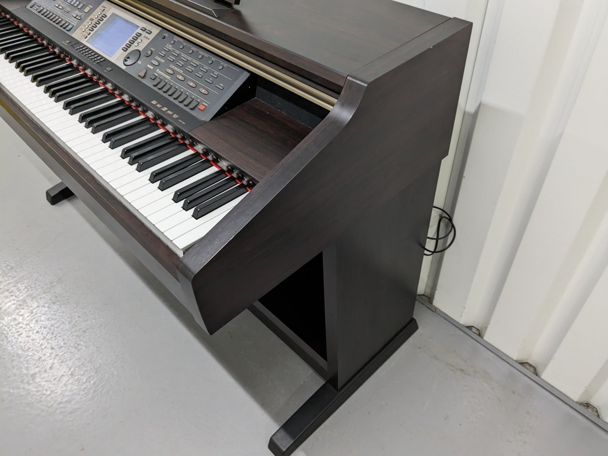 Đàn Piano Điện Yamaha CVP203