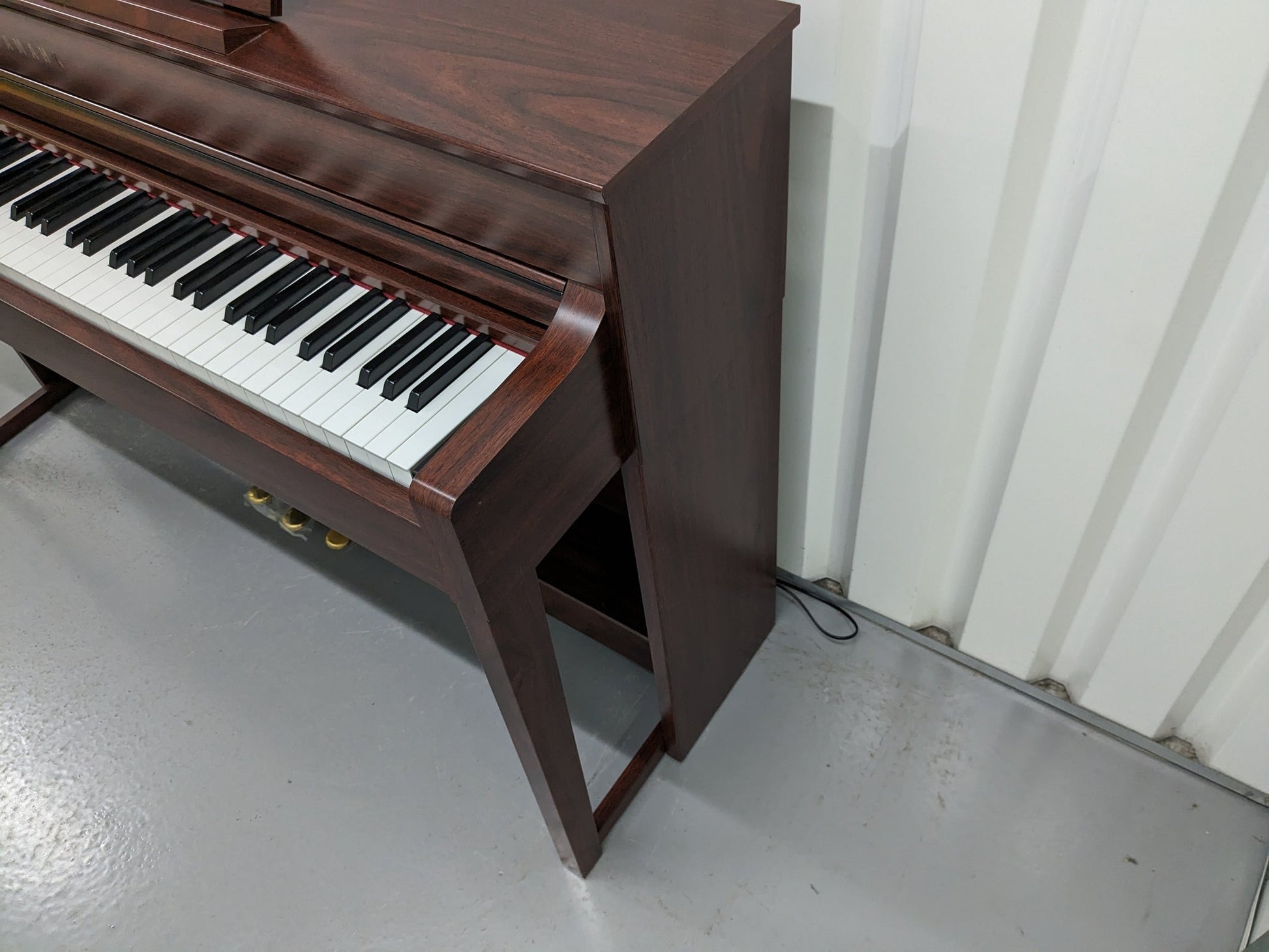 Yamaha CLP 545 Mahogany