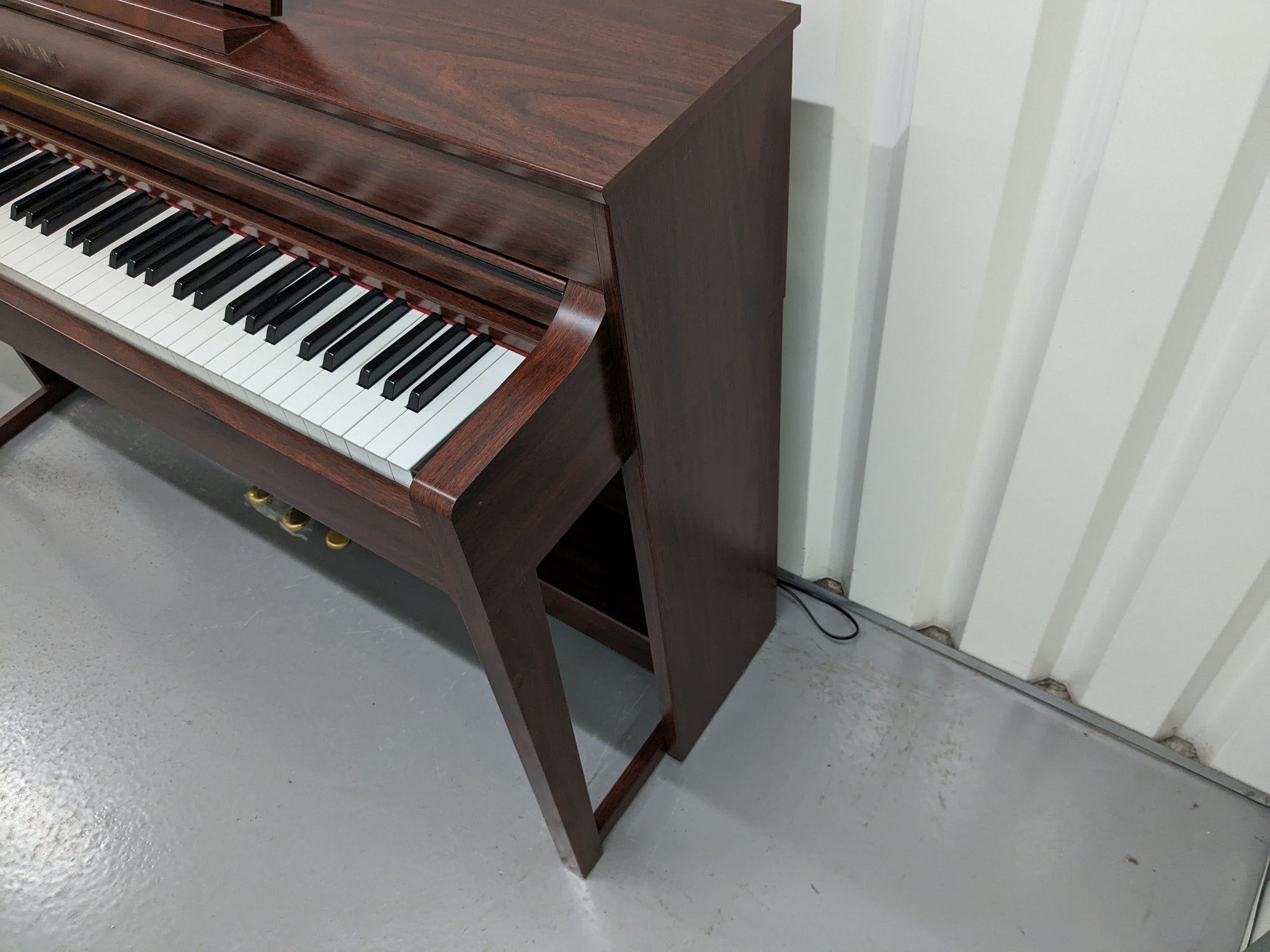 Yamaha CLP 545 Mahogany