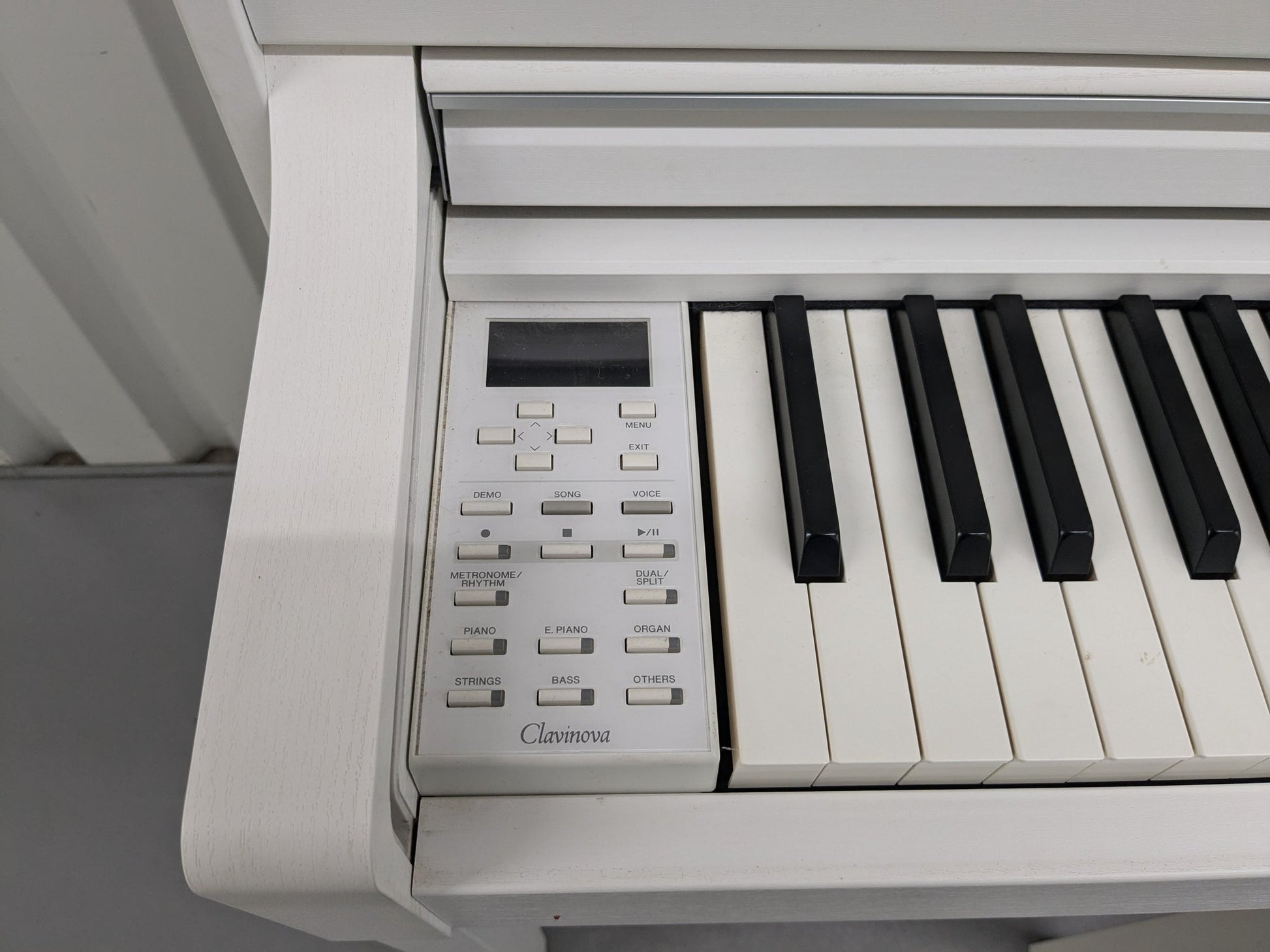 Yamaha CLP 545 White