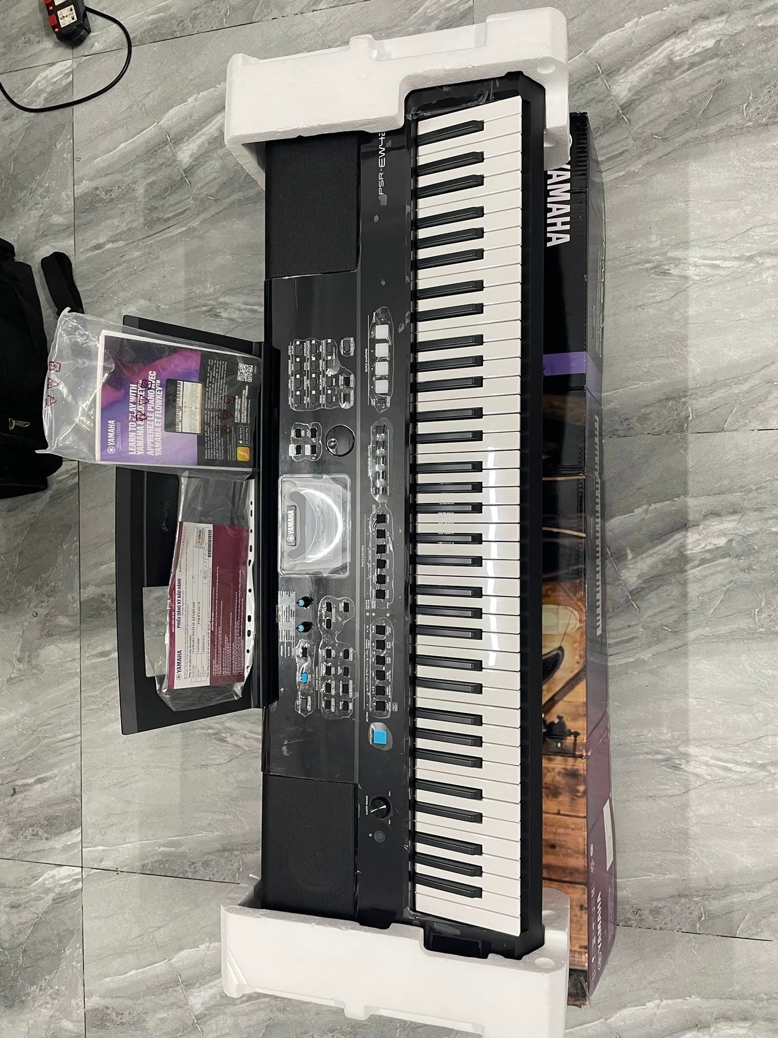 Đàn Organ Yamaha PSR EW425