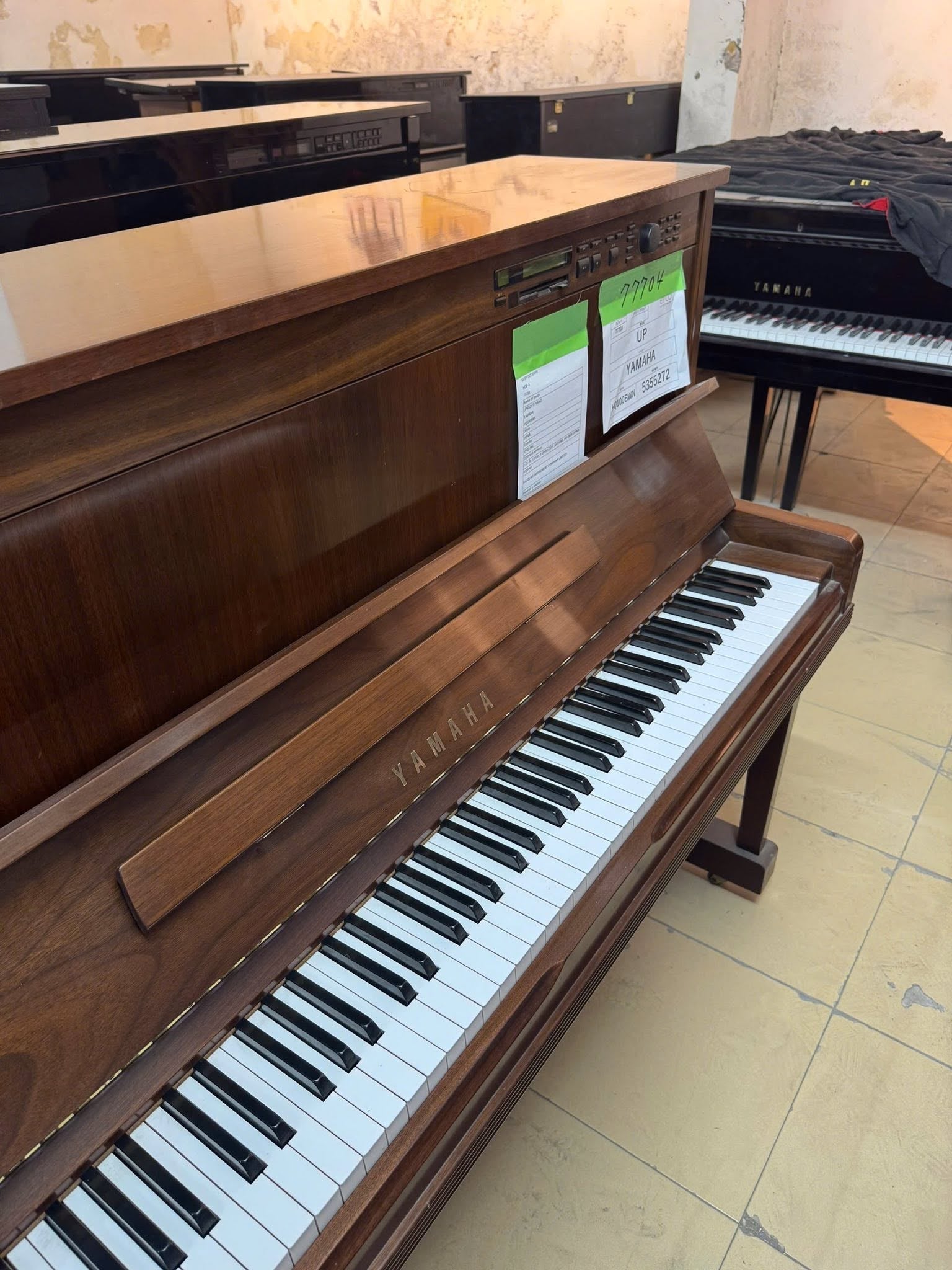 Đàn Piano Cơ Yamaha HQ100SX