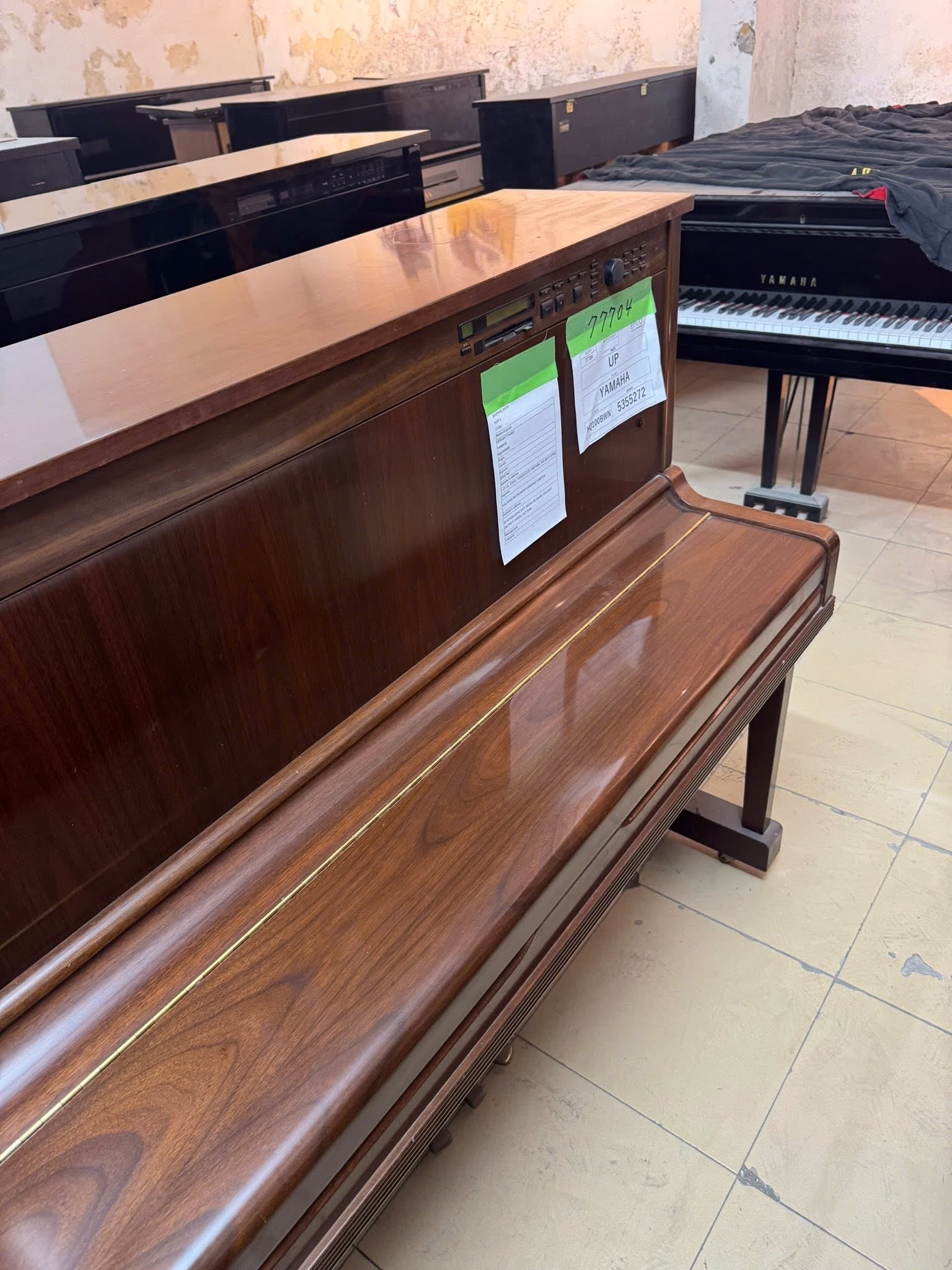 Đàn Piano Cơ Yamaha HQ100SX