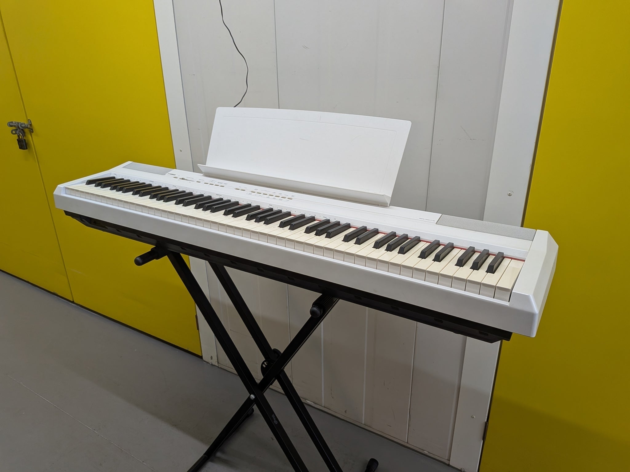 Đàn Piano Điện Yamaha P105