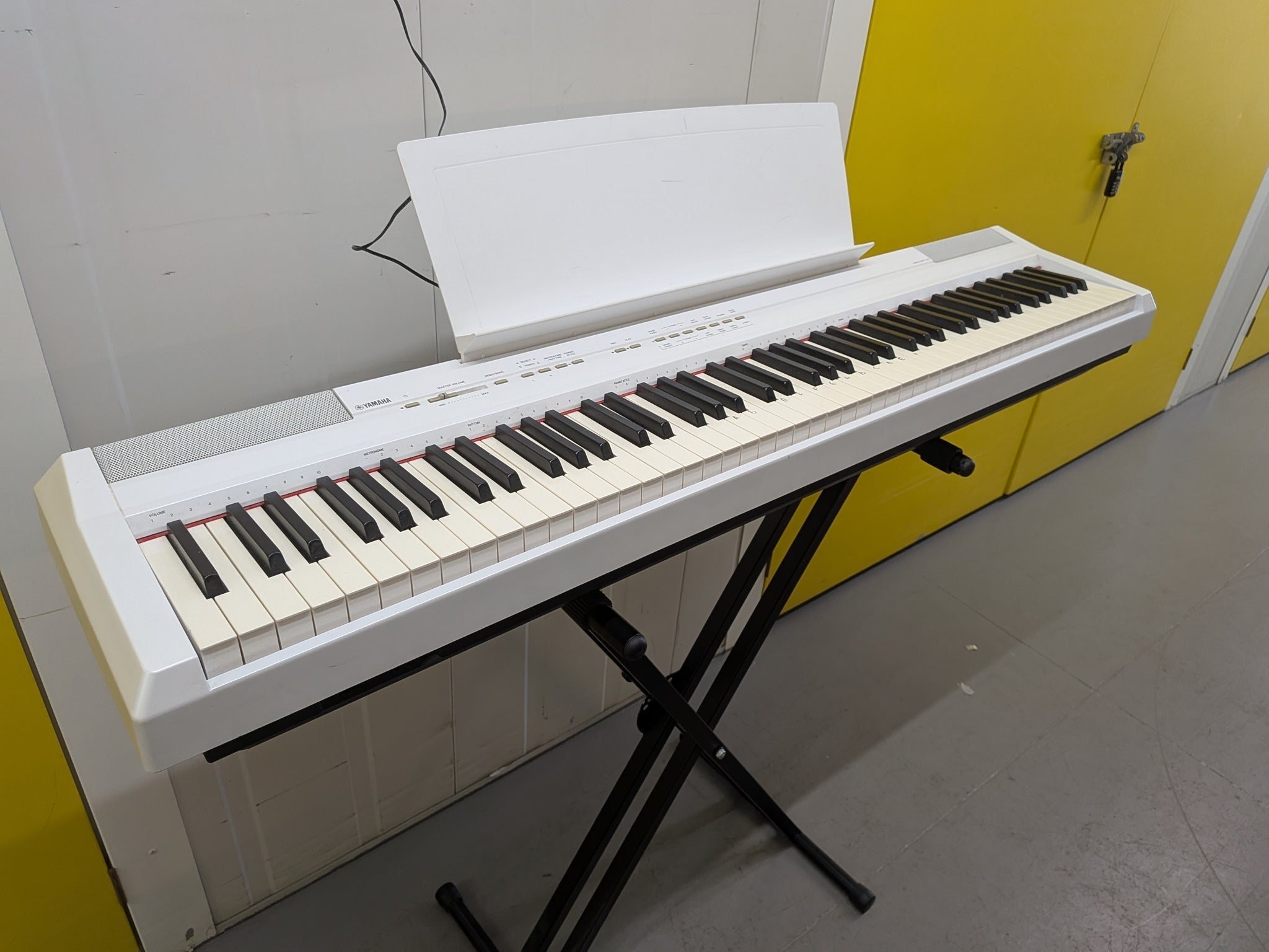 Đàn Piano Điện Yamaha P105