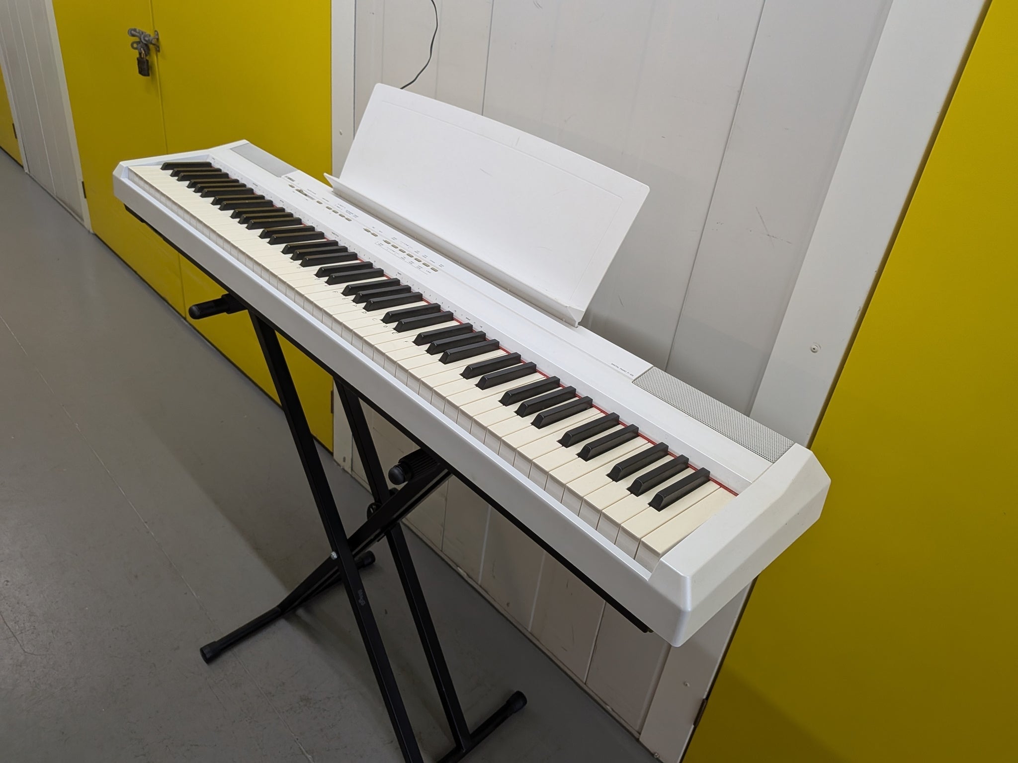 Đàn Piano Điện Yamaha P105