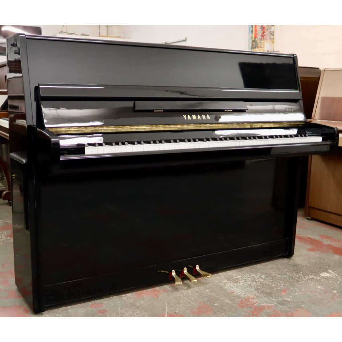 Đàn Piano Cơ Upright Yamaha P116, Polished Ebony