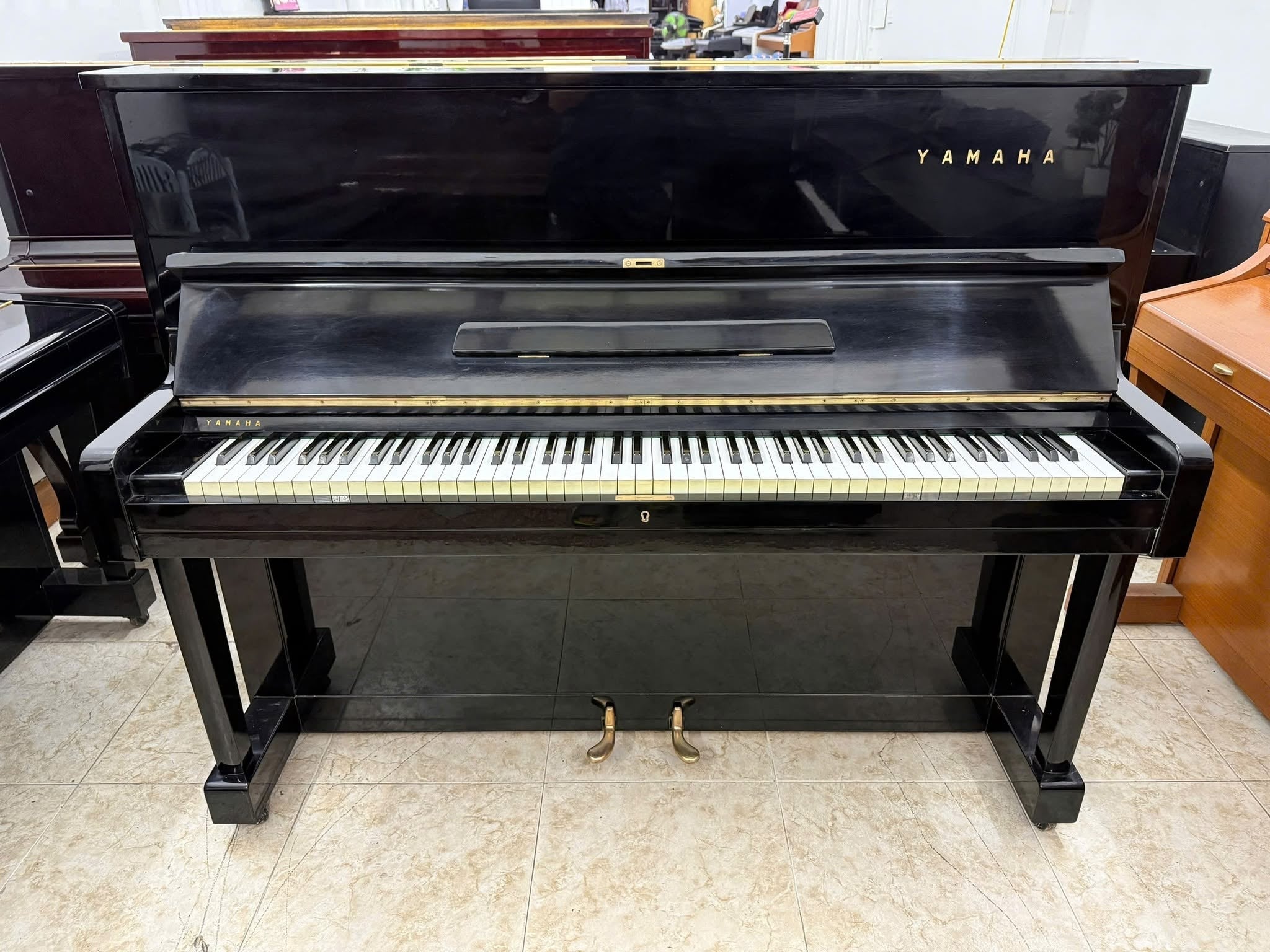 Đàn Piano Cơ Upright Yamaha U1D