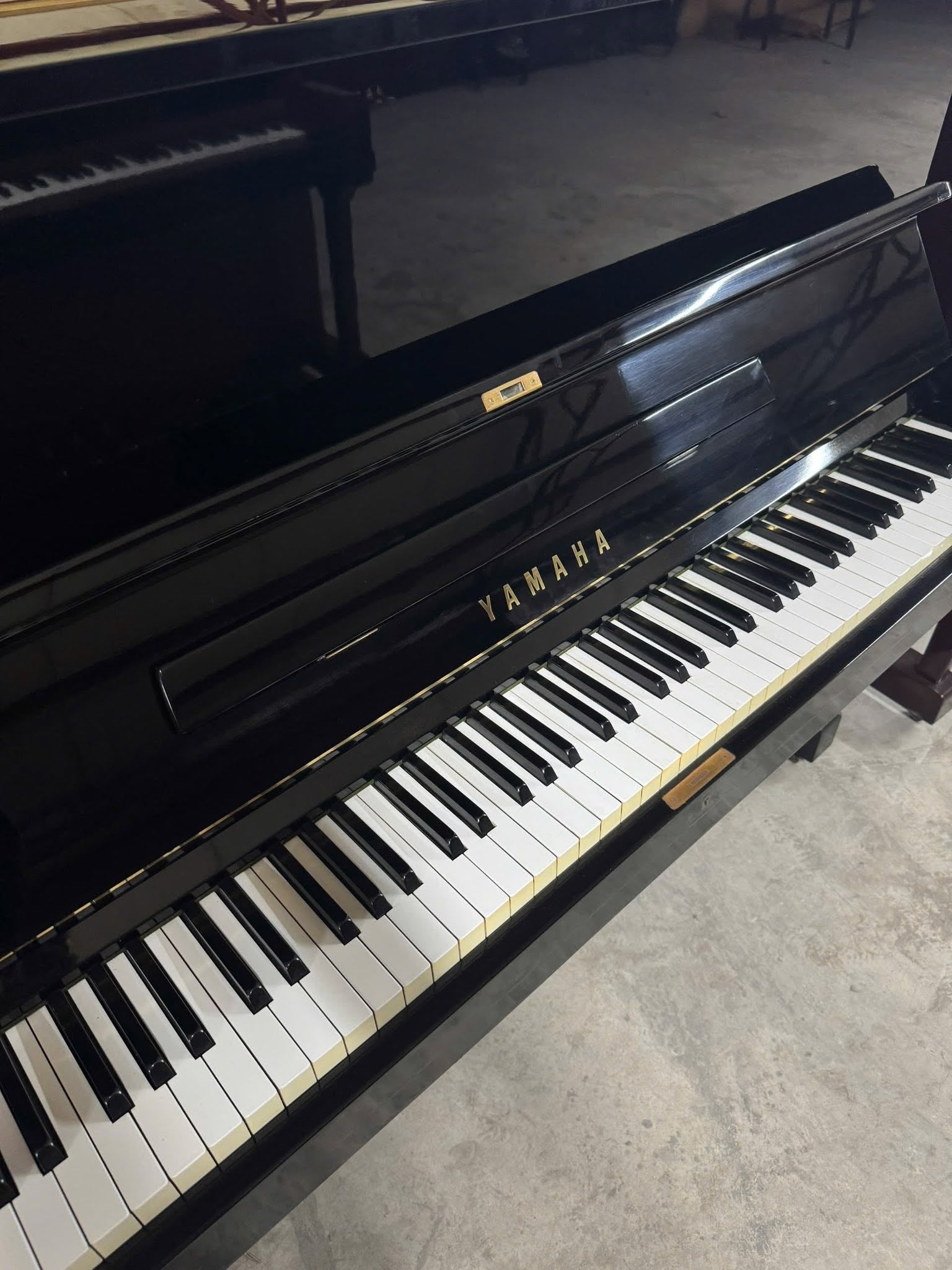 Đàn Piano Cơ Upright Yamaha U1E