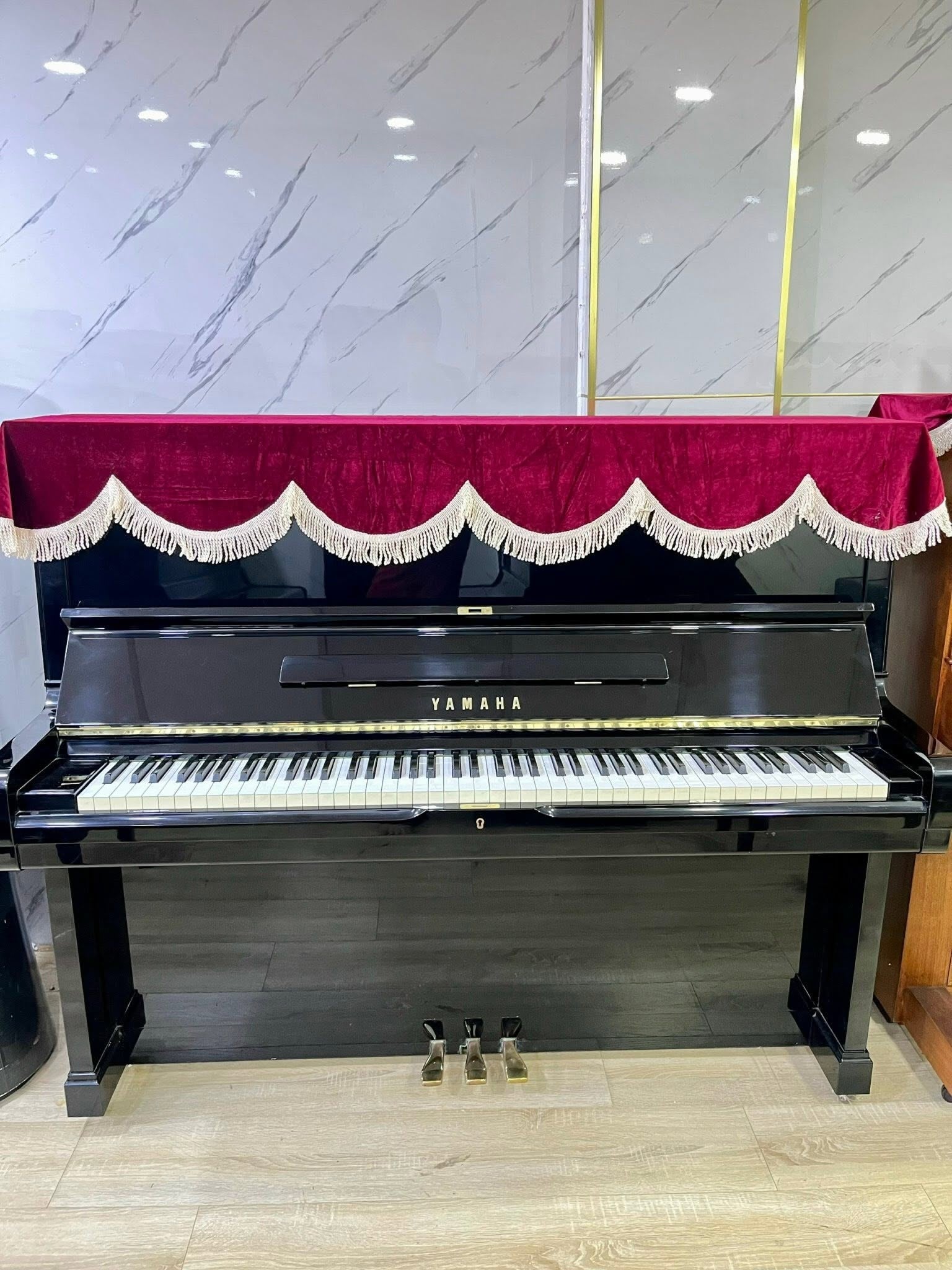 Đàn Piano Cơ Upright Yamaha U2M