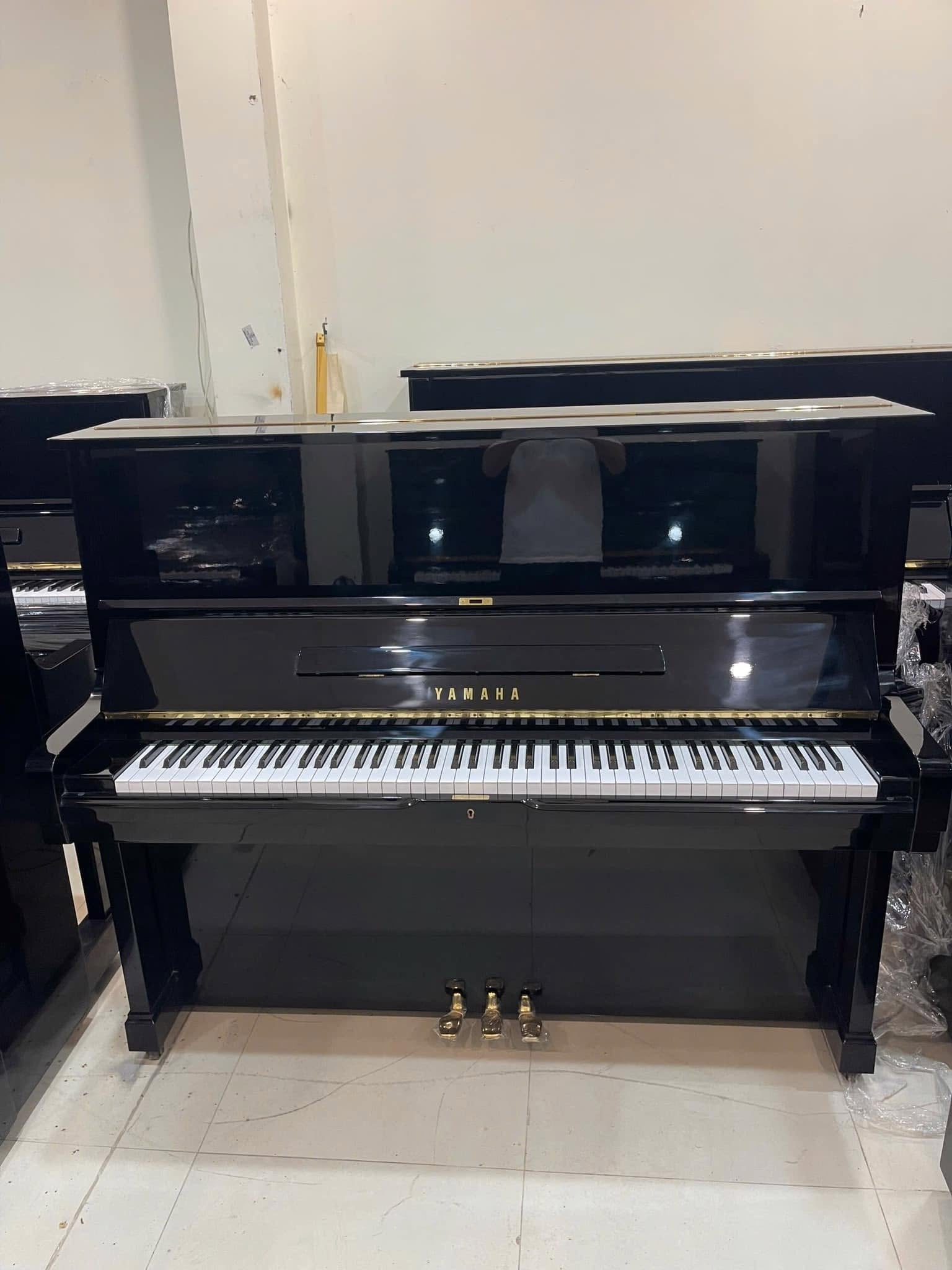 Đàn Piano Cơ Upright Yamaha U2M