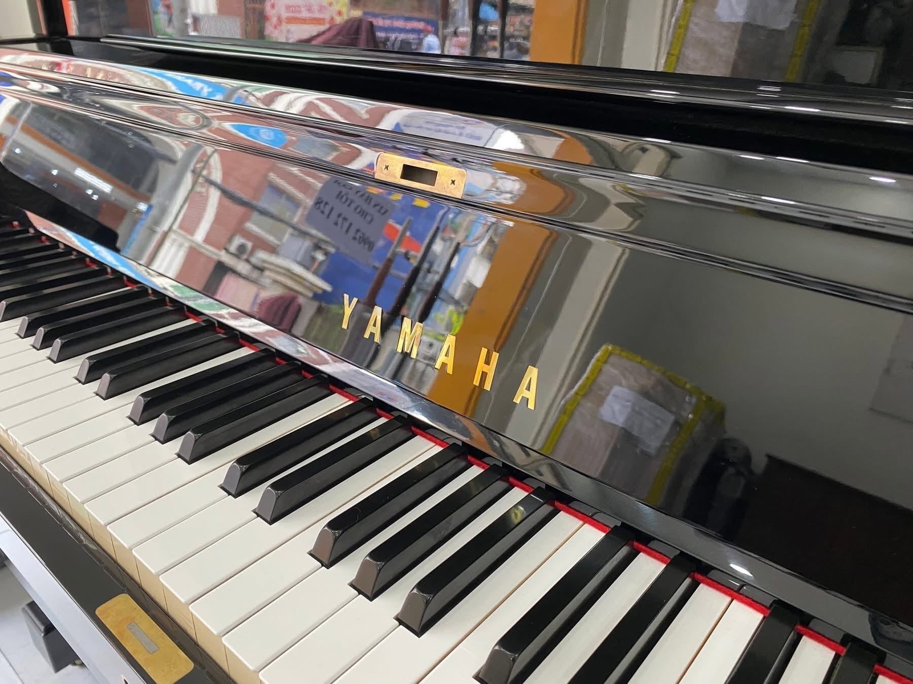 Đàn Piano Cơ Yamaha UX5