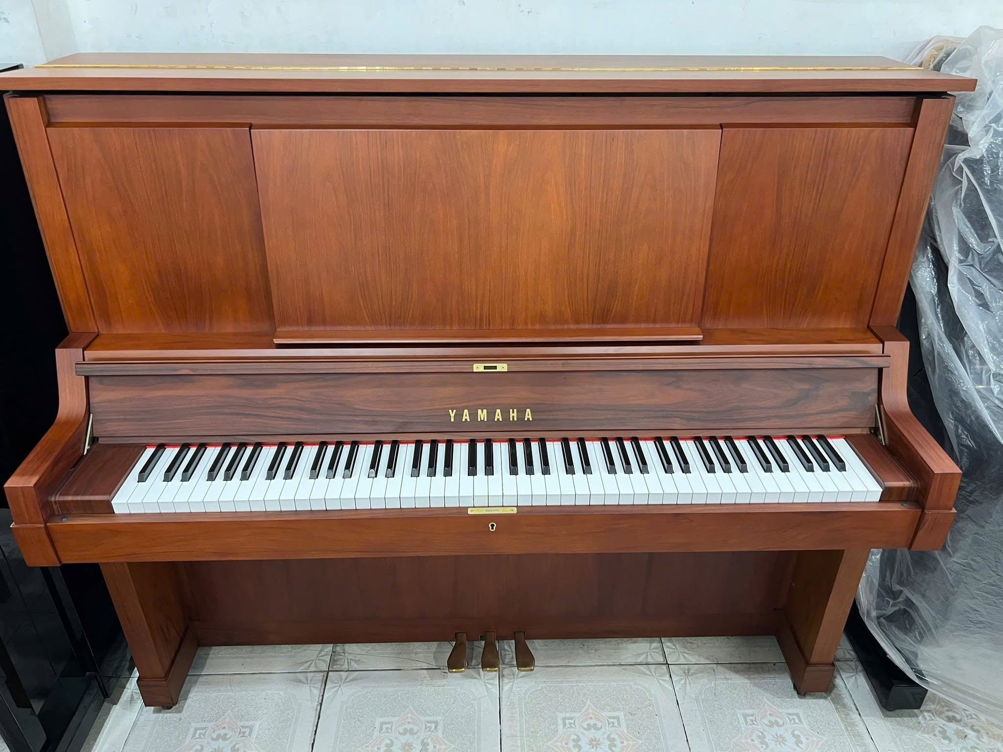Đàn Piano Cơ Yamaha W101