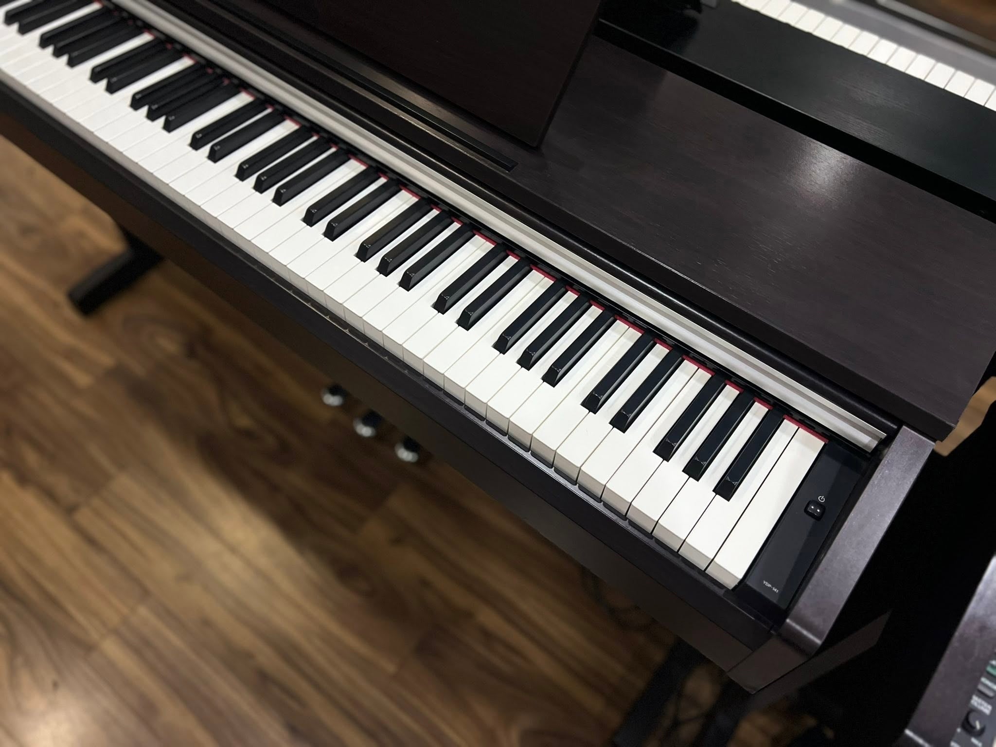 Đàn Piano Điện Yamaha YDP141