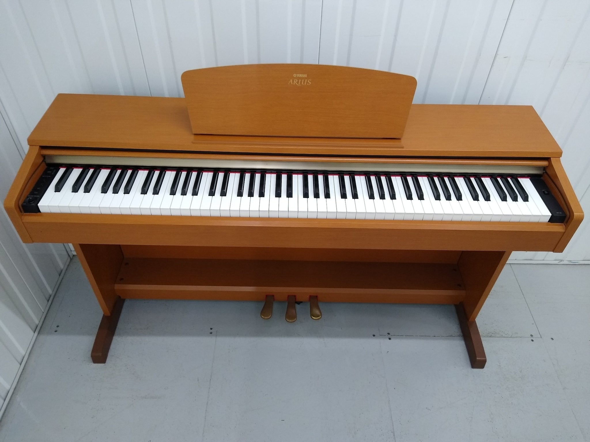 Đàn Piano Điện Yamaha YDP160