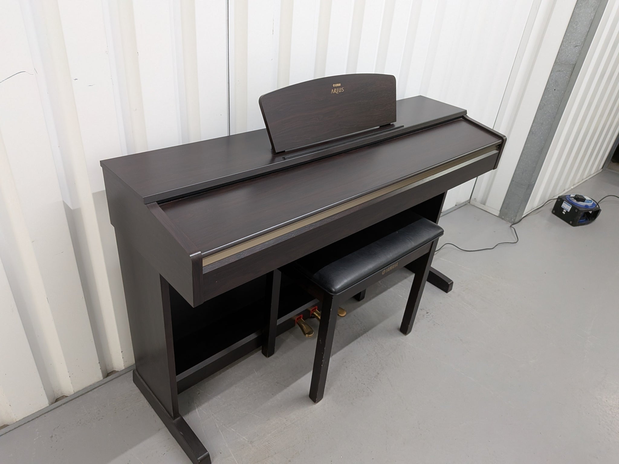 Đàn Piano Điện Yamaha YDP160