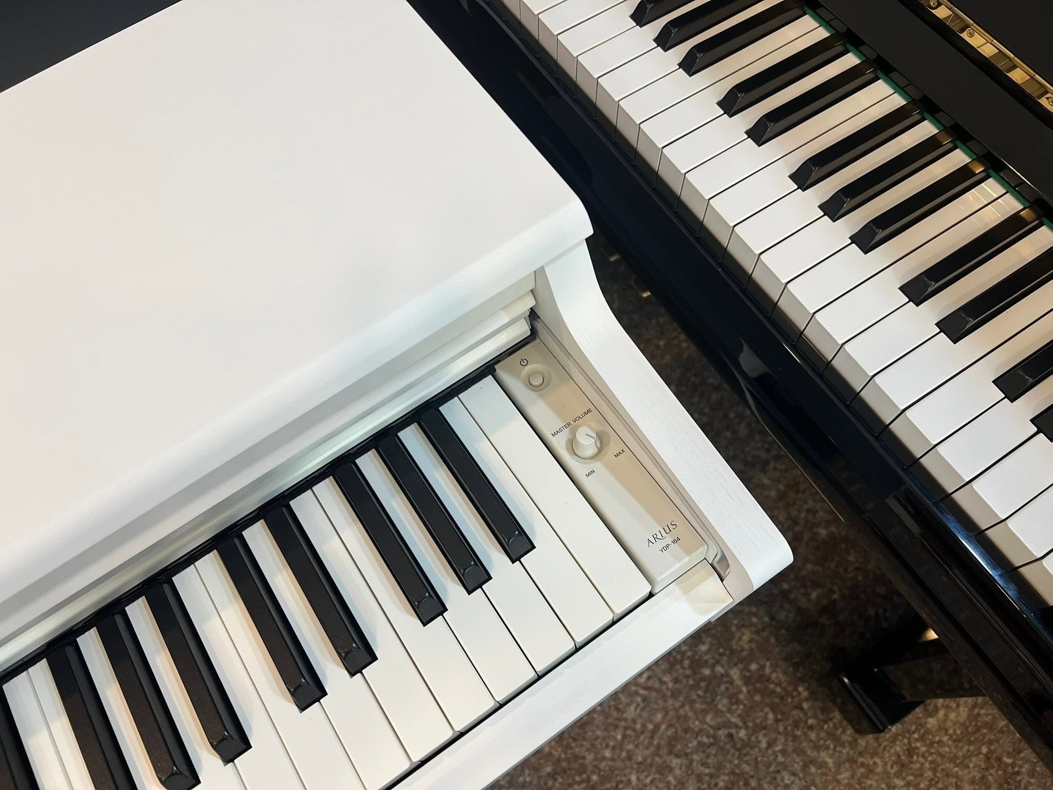 Đàn Piano Điện Yamaha YDP164