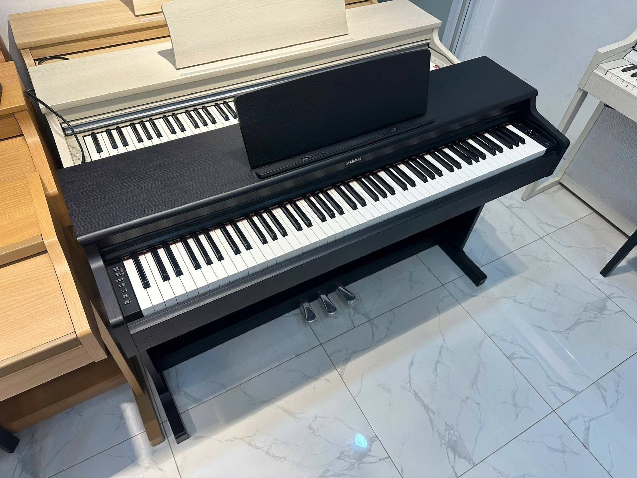 Đàn Piano Điện Yamaha YDP164