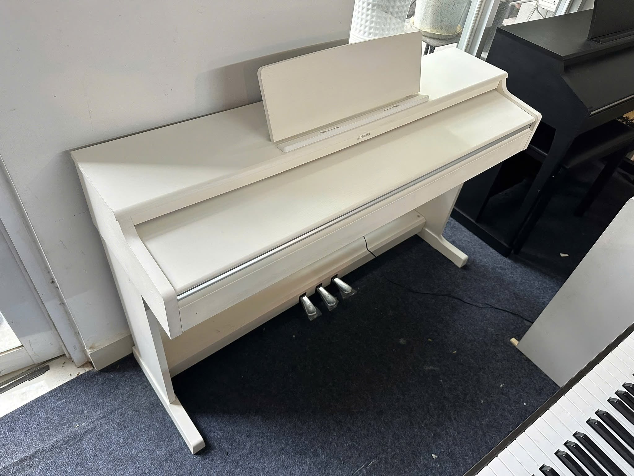 Đàn Piano Điện Yamaha YDP164
