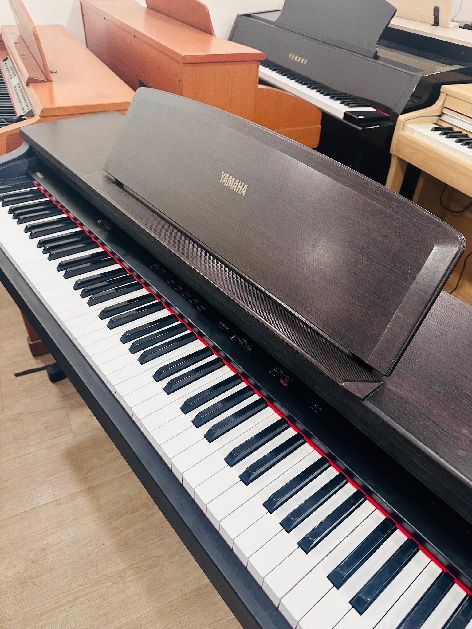 Đàn Piano Điện Yamaha YDP300