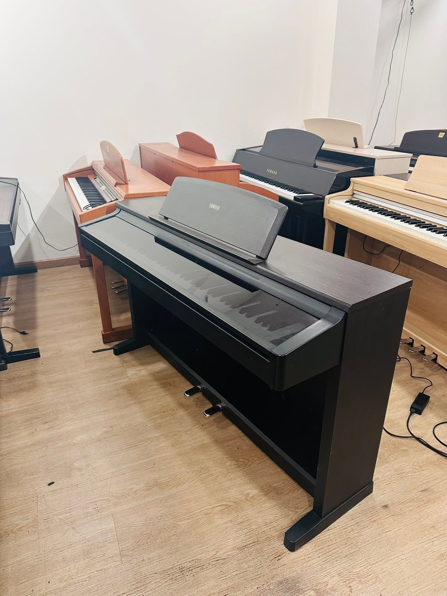Đàn Piano Điện Yamaha YDP300