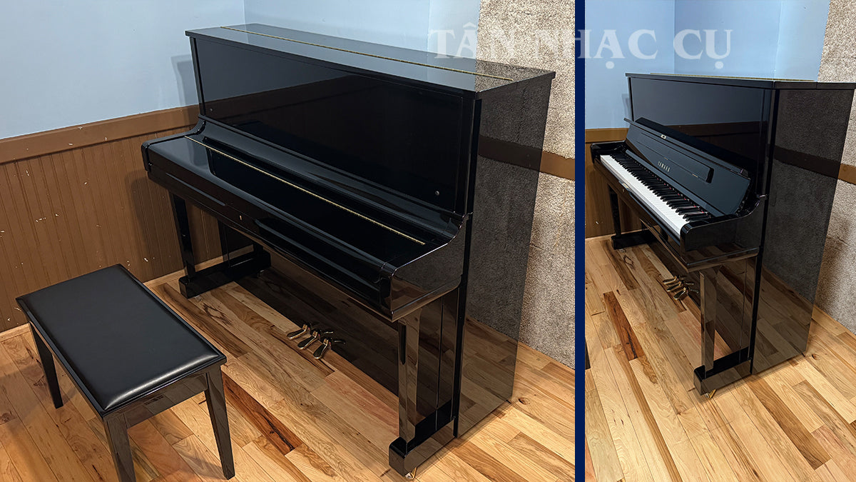 Hai ảnh ghép chụp bên hông đàn piano YAMAHA YUS1, ảnh 1 gồm góc nghiêng của đàn với nắp đàn đóng, ảnh 2 góc nghiêng với nắp đàn mở