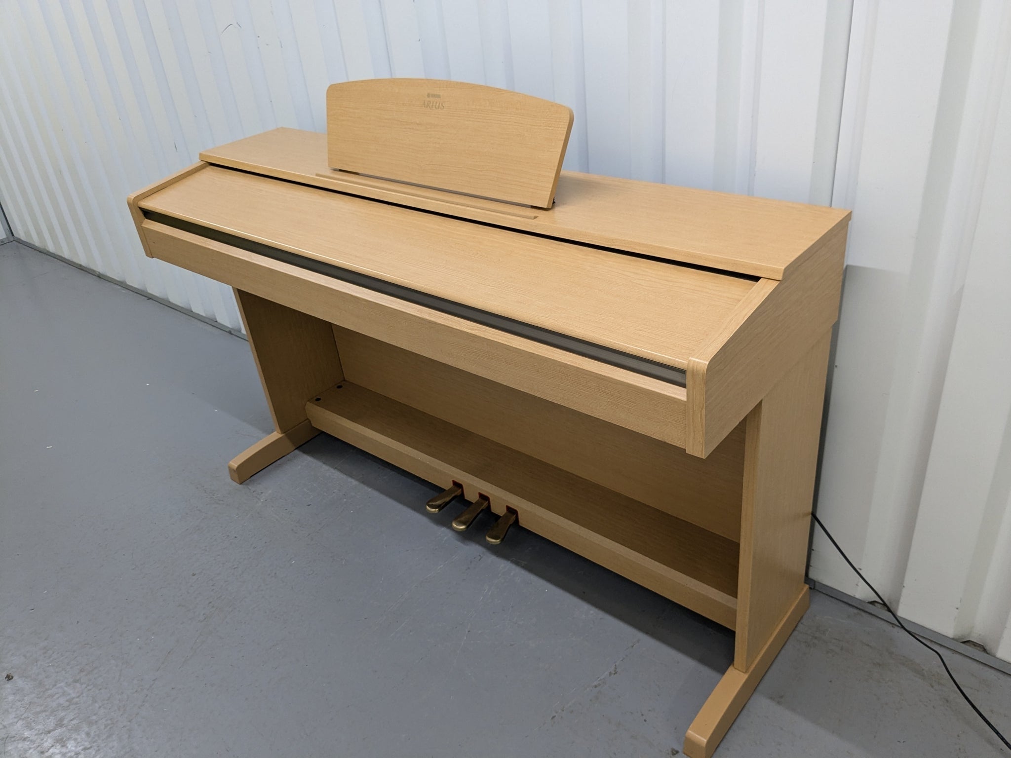 Đàn Piano Điện Yamaha YDP161