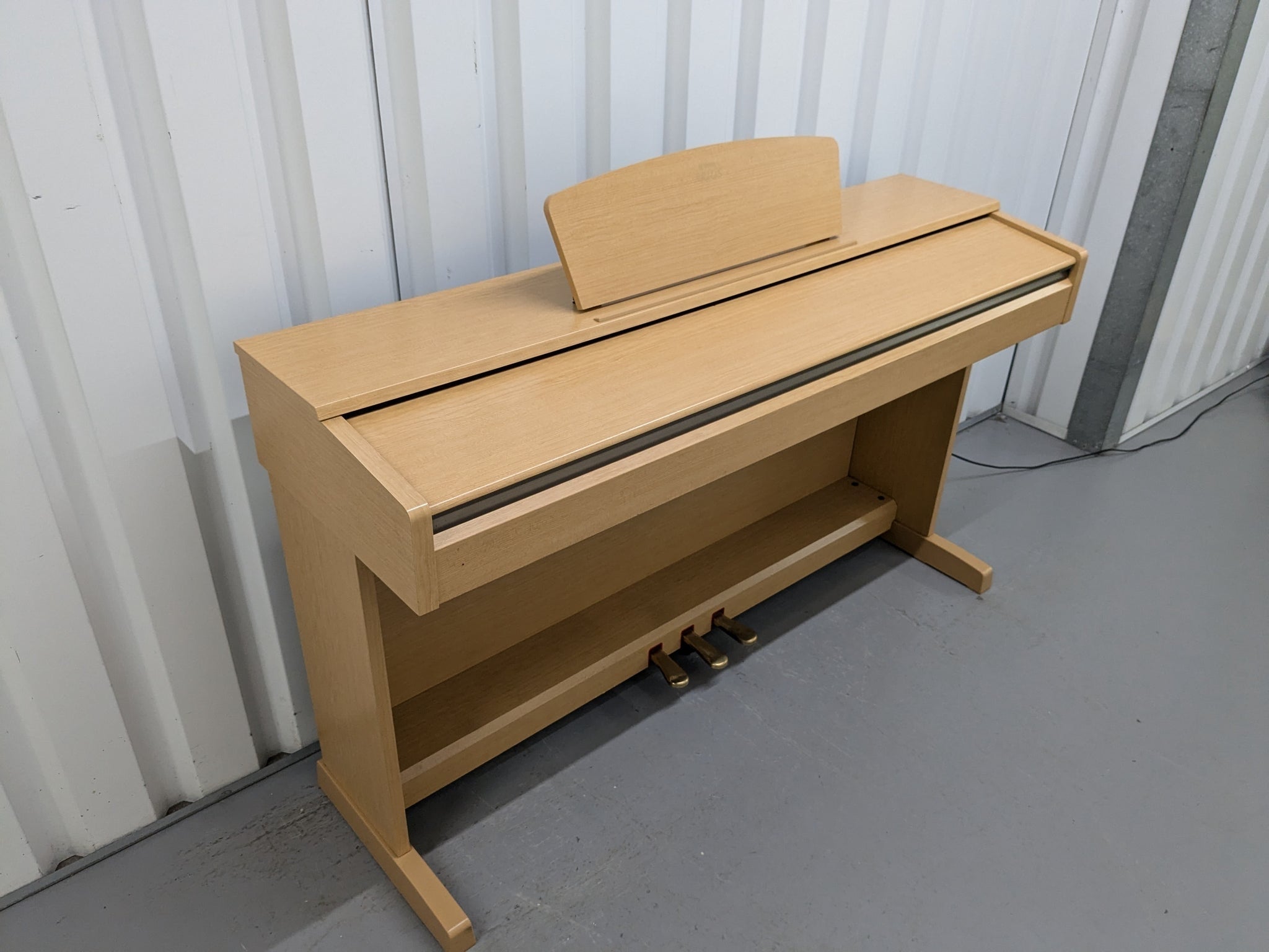 Đàn Piano Điện Yamaha YDP161