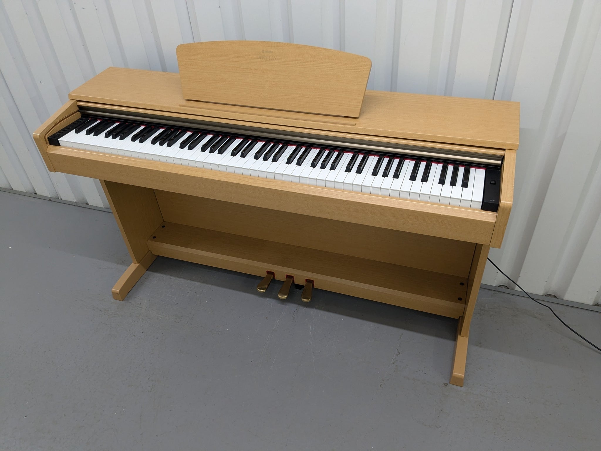 Đàn Piano Điện Yamaha YDP161