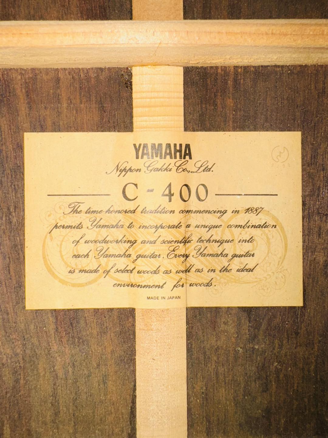 Đàn Guitar Classic Yamaha C400