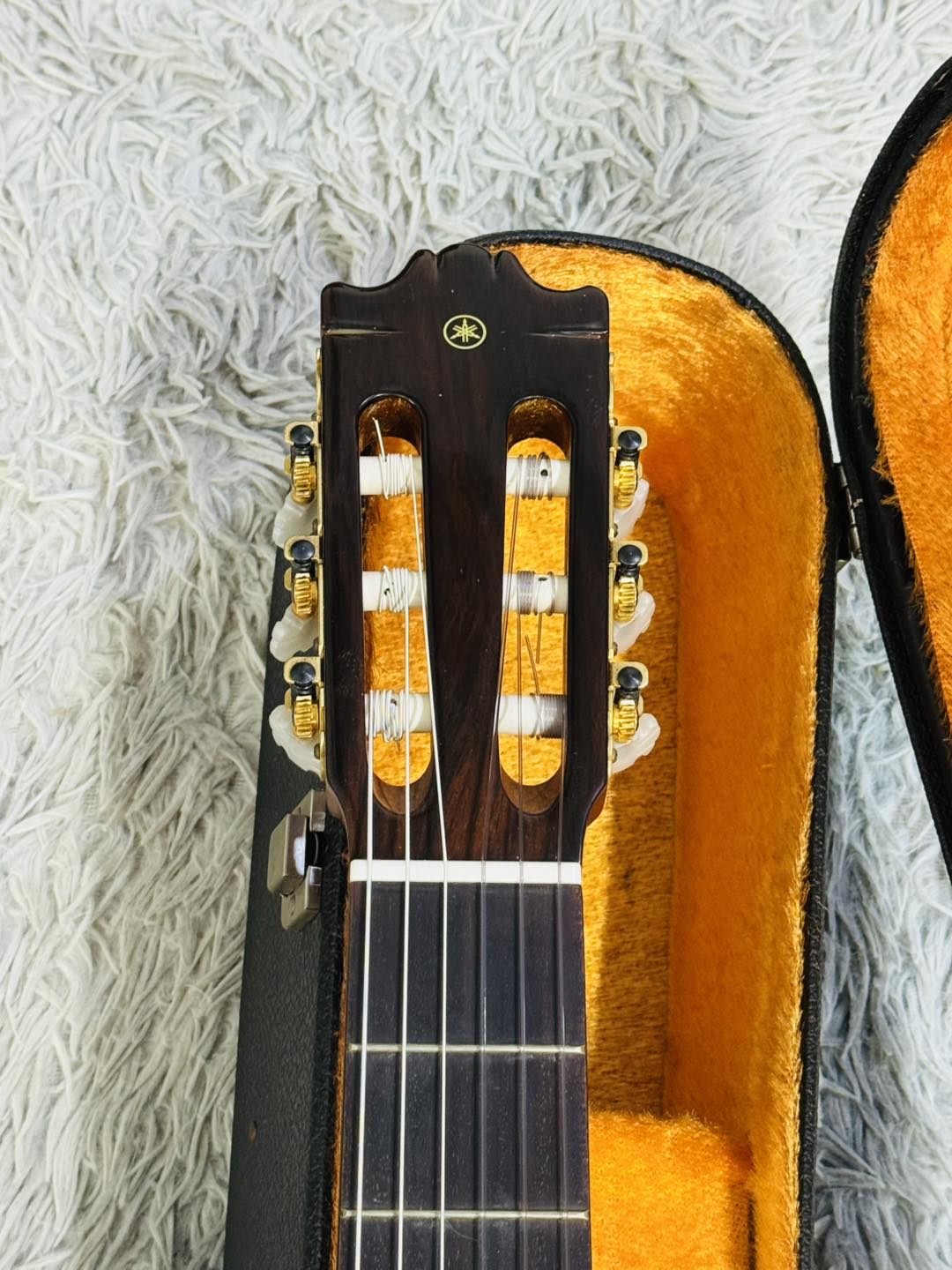 Đàn Guitar Classic Yamaha C400